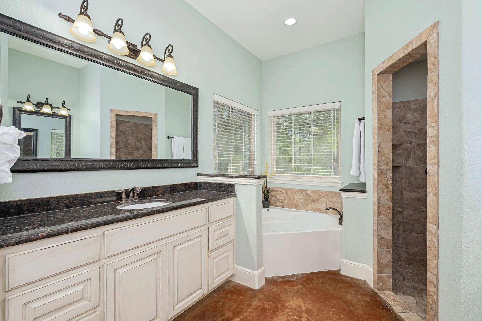 Single Family Residence For Sale in Collin County , 4354 Serenity Trail, Mc Kinney, Texas 75071, 4 Bedroom, 3 Bathroom, 3 Garage spaces, 3,221 Sqft, built in 2011, mls#21310425, Real Estate Agent in Mc Kinney, Homes For Sale in Collin county, Homes For Sale in Mc Kinney, Realtor in Mc Kinney Texas, Real Estate Brokerage Independent Realty Texas, Luminita Cordes Realtor