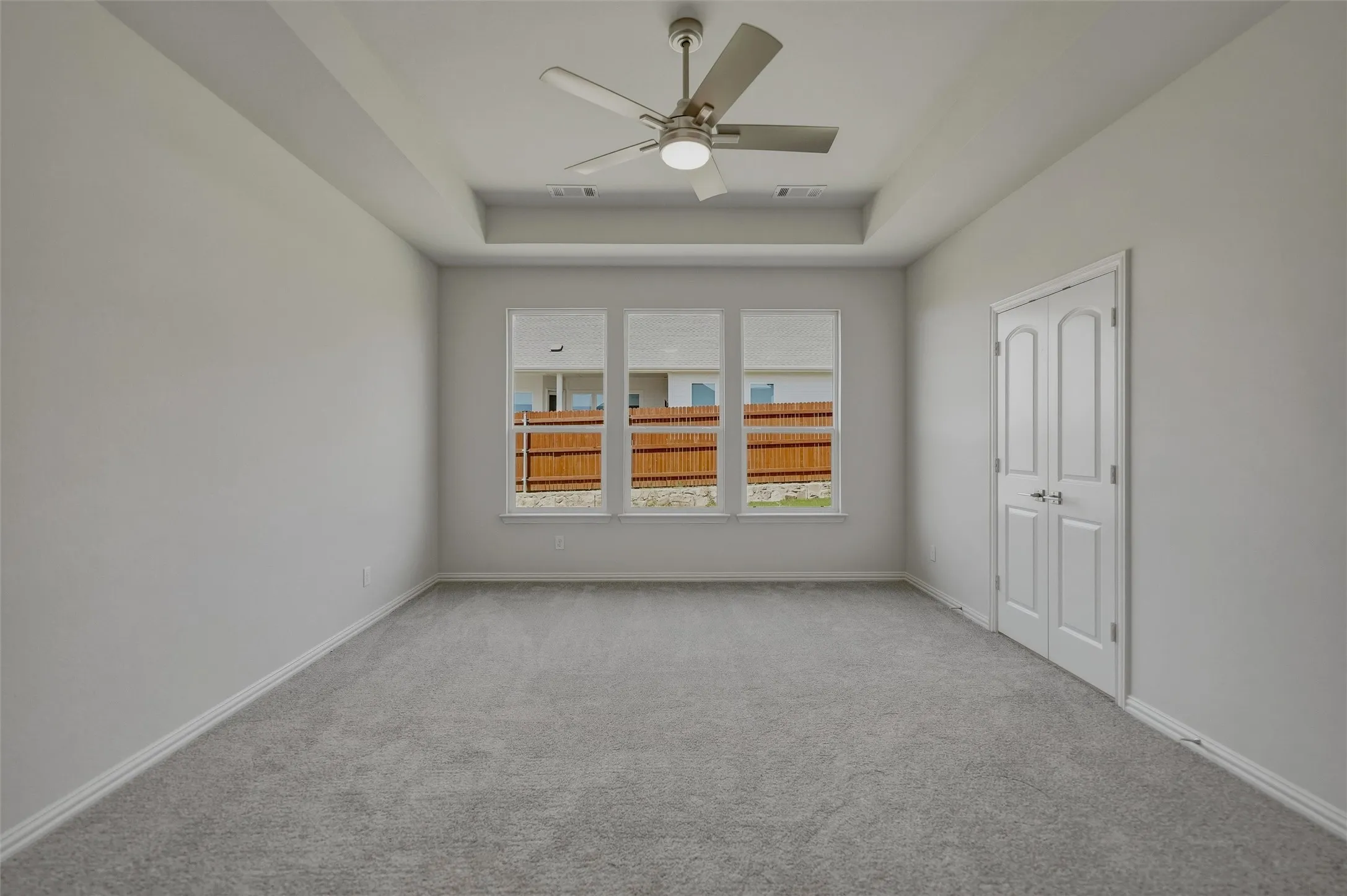 Single Family Residence For Sale in Parker County , 509 Vista Ridge Drive, Weatherford, Texas 76087, 3 Bedroom, 2 Bathroom, 2 Garage spaces, 1,998 Sqft, built in 2026, mls#21319512, Real Estate Agent in Weatherford, Homes For Sale in Parker county, Homes For Sale in Weatherford, Realtor in Weatherford Texas, Real Estate Brokerage Independent Realty Texas, Luminita Cordes Realtor