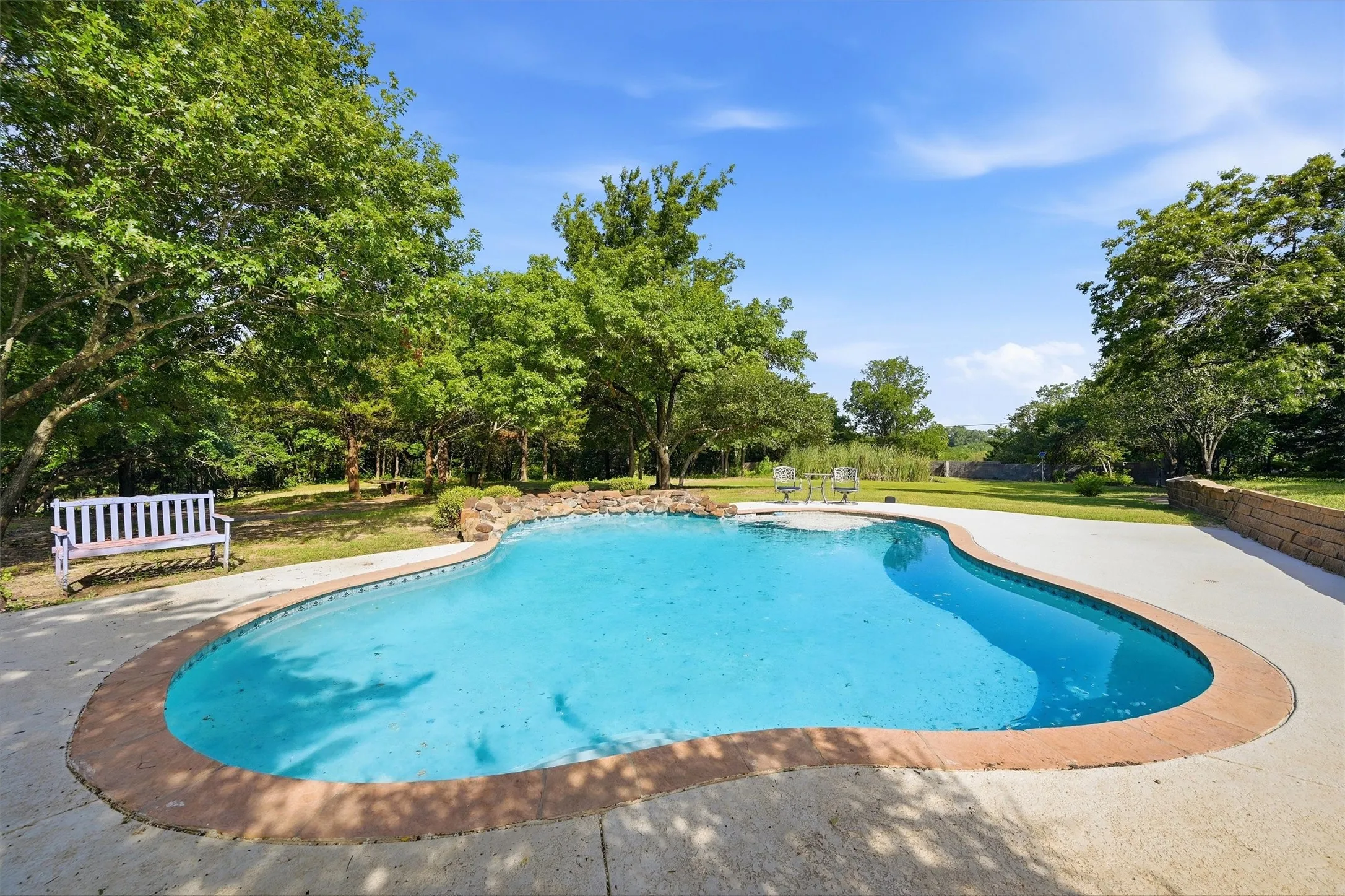 Single Family Residence For Sale in Grayson County , 3260 Bethel Cannon Road, Van Alstyne, Texas 75495, 4 Bedroom, 5 Bathroom, 2 Garage spaces, 3,616 Sqft, built in 1994, mls#21316166, Real Estate Agent in Van Alstyne, Homes For Sale in Grayson county, Homes For Sale in Van Alstyne, Realtor in Van Alstyne Texas, Real Estate Brokerage Independent Realty Texas, Luminita Cordes Realtor