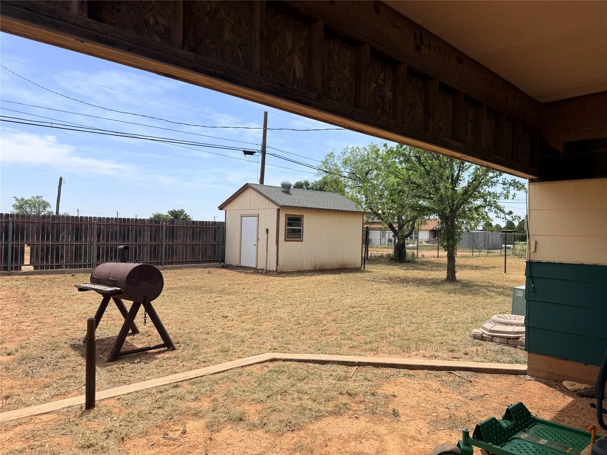 Single Family Residence For Sale in Stonewall County , 901 S Washington Avenue, Aspermont, Texas 79502, 3 Bedroom, 2 Bathroom, Garage spaces, 1,488 Sqft, built in 1950, mls#21316912, Real Estate Agent in Aspermont, Homes For Sale in Stonewall county, Homes For Sale in Aspermont, Realtor in Aspermont Texas, Real Estate Brokerage Independent Realty Texas, Luminita Cordes Realtor