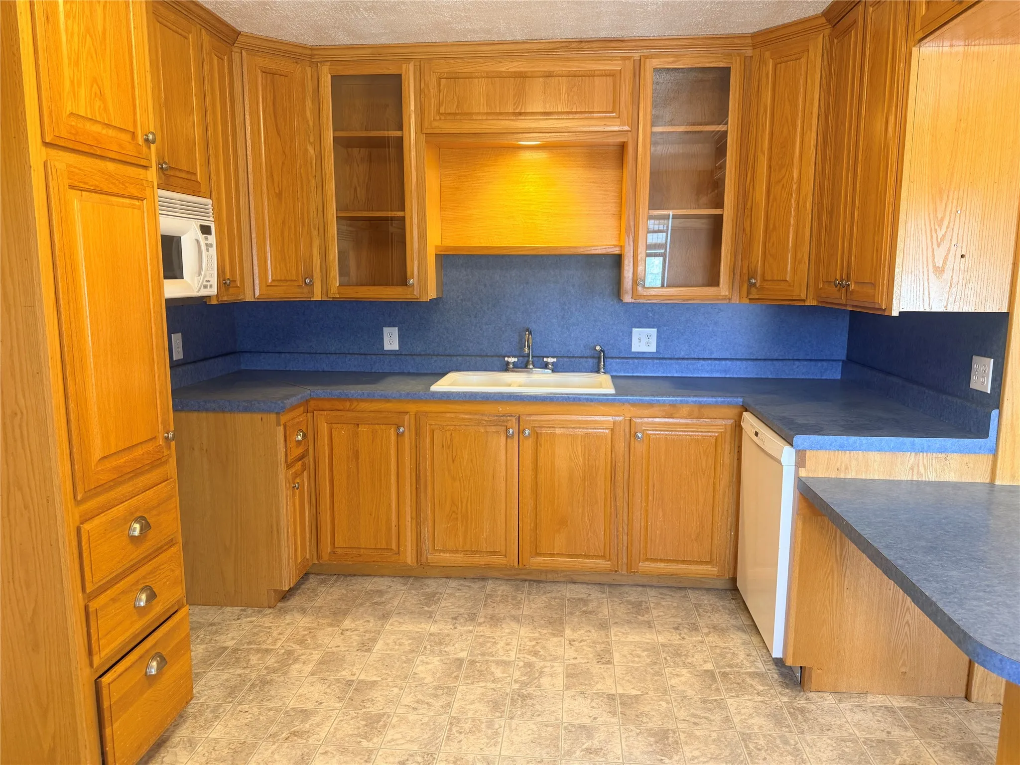 Single Family Residence For Sale in Stonewall County , 901 S Washington Avenue, Aspermont, Texas 79502, 3 Bedroom, 2 Bathroom, Garage spaces, 1,488 Sqft, built in 1950, mls#21316912, Real Estate Agent in Aspermont, Homes For Sale in Stonewall county, Homes For Sale in Aspermont, Realtor in Aspermont Texas, Real Estate Brokerage Independent Realty Texas, Luminita Cordes Realtor
