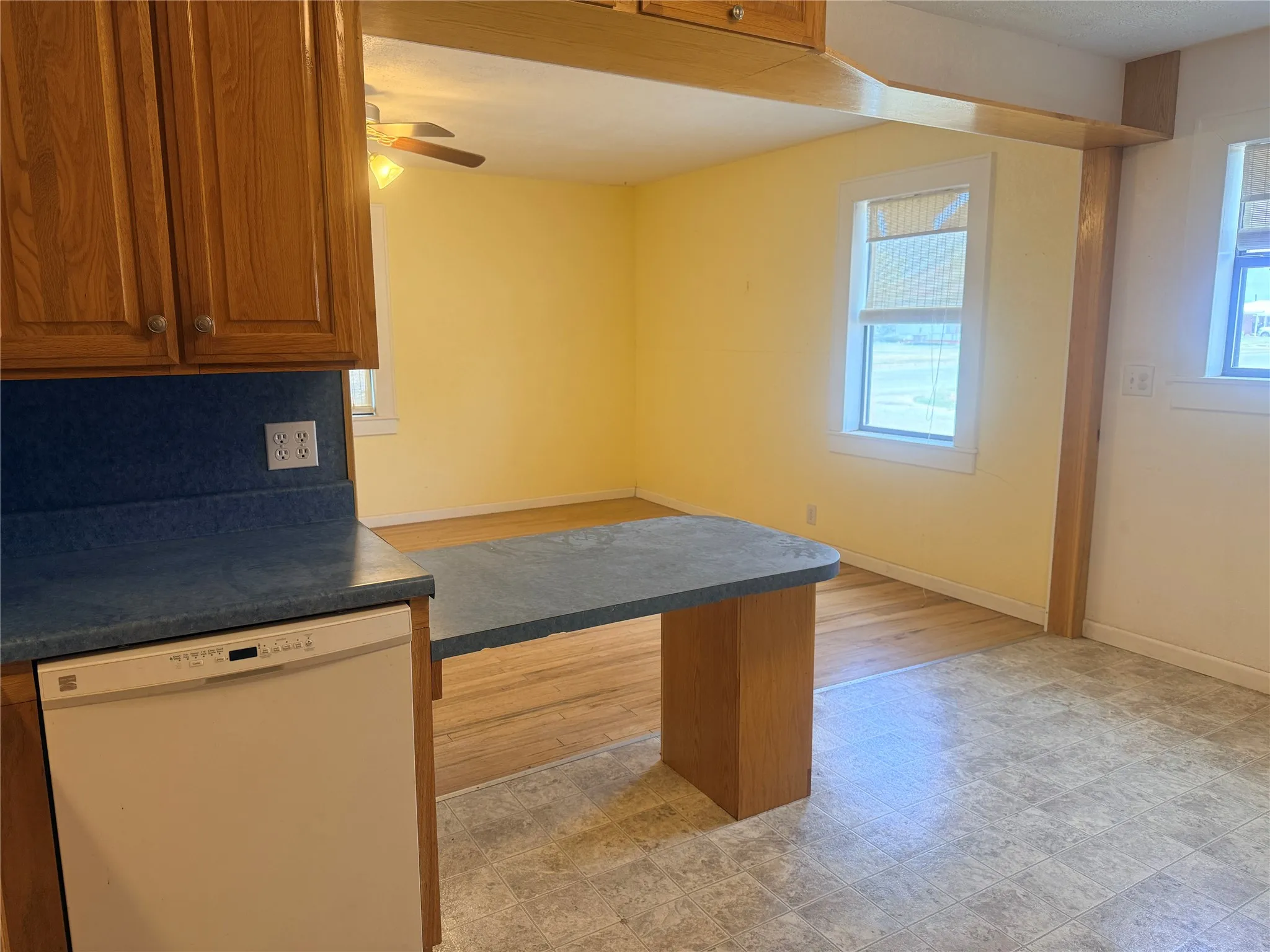 Single Family Residence For Sale in Stonewall County , 901 S Washington Avenue, Aspermont, Texas 79502, 3 Bedroom, 2 Bathroom, Garage spaces, 1,488 Sqft, built in 1950, mls#21316912, Real Estate Agent in Aspermont, Homes For Sale in Stonewall county, Homes For Sale in Aspermont, Realtor in Aspermont Texas, Real Estate Brokerage Independent Realty Texas, Luminita Cordes Realtor