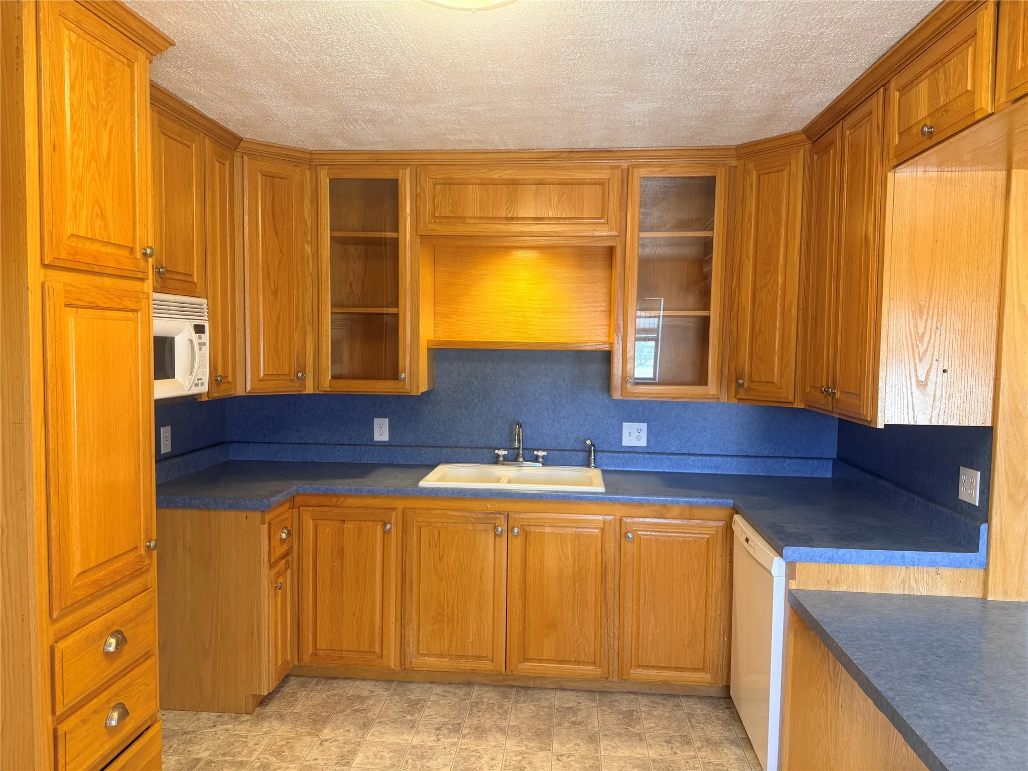 Single Family Residence For Sale in Stonewall County , 901 S Washington Avenue, Aspermont, Texas 79502, 3 Bedroom, 2 Bathroom, Garage spaces, 1,488 Sqft, built in 1950, mls#21316912, Real Estate Agent in Aspermont, Homes For Sale in Stonewall county, Homes For Sale in Aspermont, Realtor in Aspermont Texas, Real Estate Brokerage Independent Realty Texas, Luminita Cordes Realtor