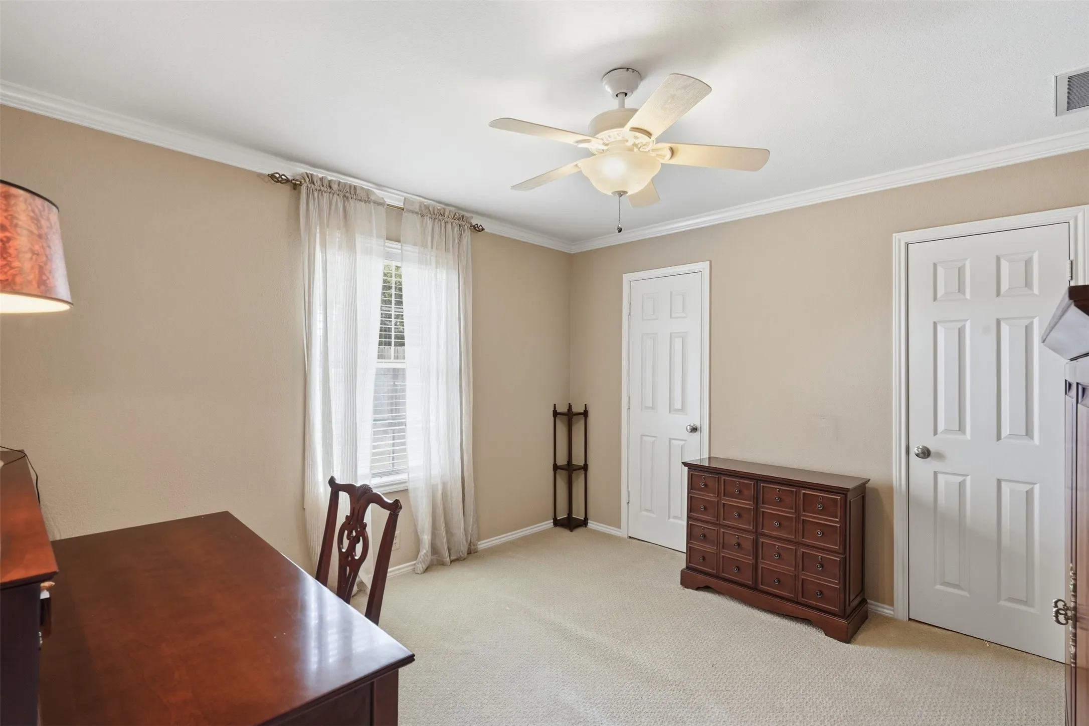 Single Family Residence For Sale in Johnson County , 907 Hemphill Drive, Cleburne, Texas 76033, 4 Bedroom, 3 Bathroom, 2 Garage spaces, 3,100 Sqft, built in 1987, mls#21318333, Real Estate Agent in Cleburne, Homes For Sale in Johnson county, Homes For Sale in Cleburne, Realtor in Cleburne Texas, Real Estate Brokerage Independent Realty Texas, Luminita Cordes Realtor