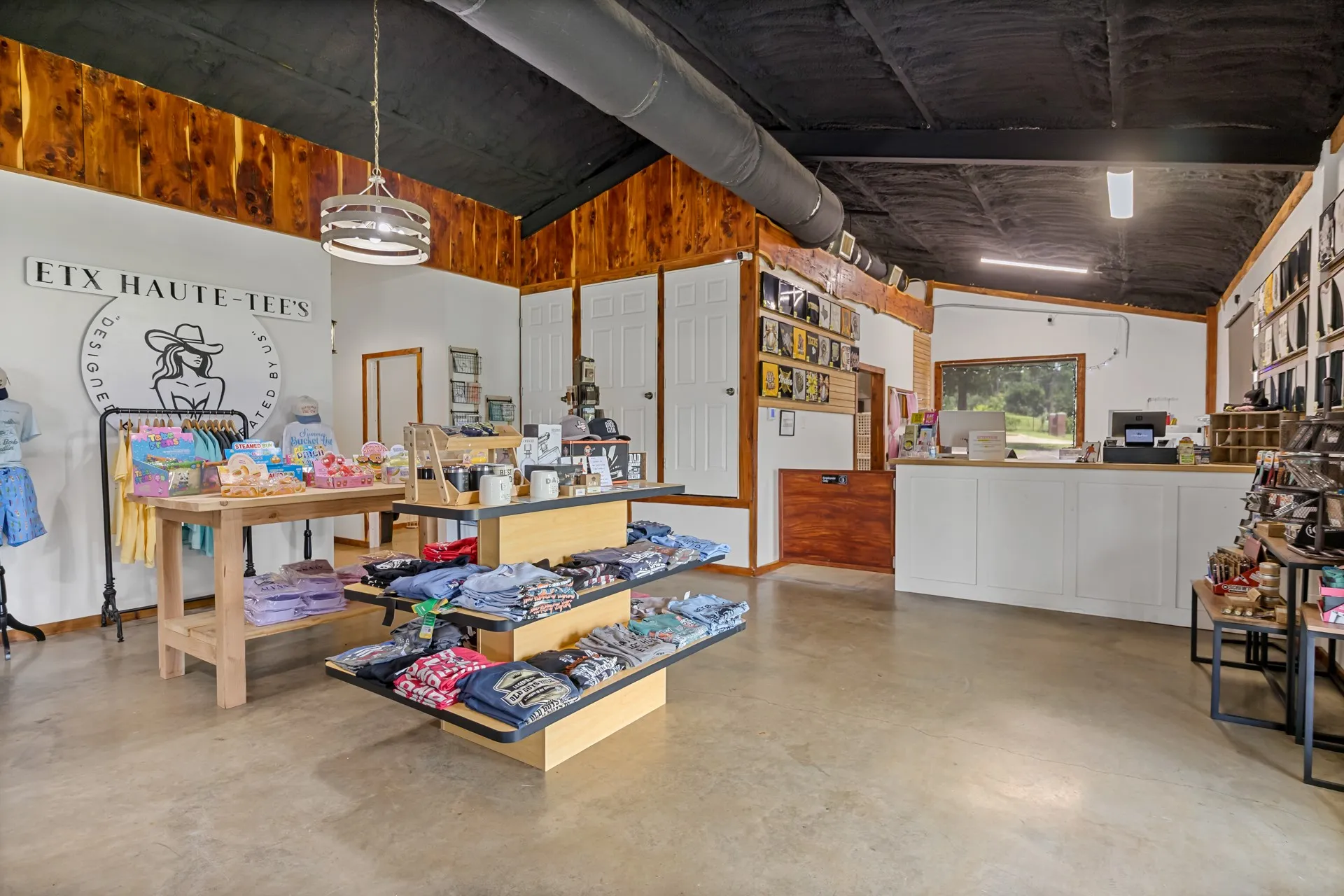 Retail For Sale in Camp County , 220 Quitman Street, Pittsburg, Texas 75686, 0, 0, Garage spaces, 0 Sqft, built in 2022, mls#21319522, Real Estate Agent in Pittsburg, Homes For Sale in Camp county, Homes For Sale in Pittsburg, Realtor in Pittsburg Texas, Real Estate Brokerage Independent Realty Texas, Luminita Cordes Realtor