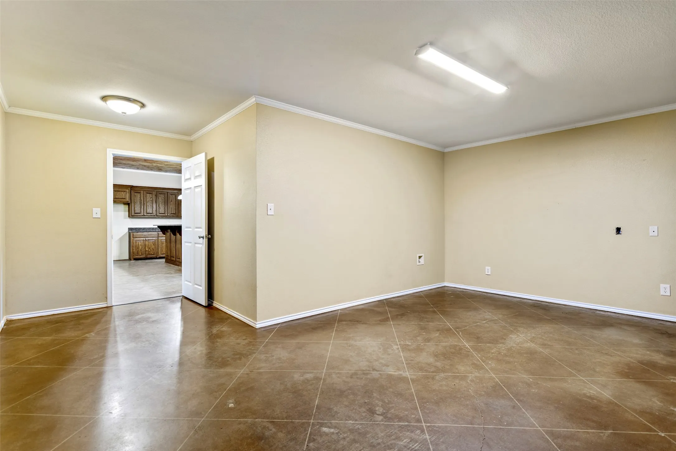 Farm For Sale in Titus County , 672 County Road 4960, Pittsburg, Texas 75686, 3 Bedroom, 2 Bathroom, Garage spaces, 4,800 Sqft, built in 2013, mls#21319548, Real Estate Agent in Pittsburg, Homes For Sale in Titus county, Homes For Sale in Pittsburg, Realtor in Pittsburg Texas, Real Estate Brokerage Independent Realty Texas, Luminita Cordes Realtor