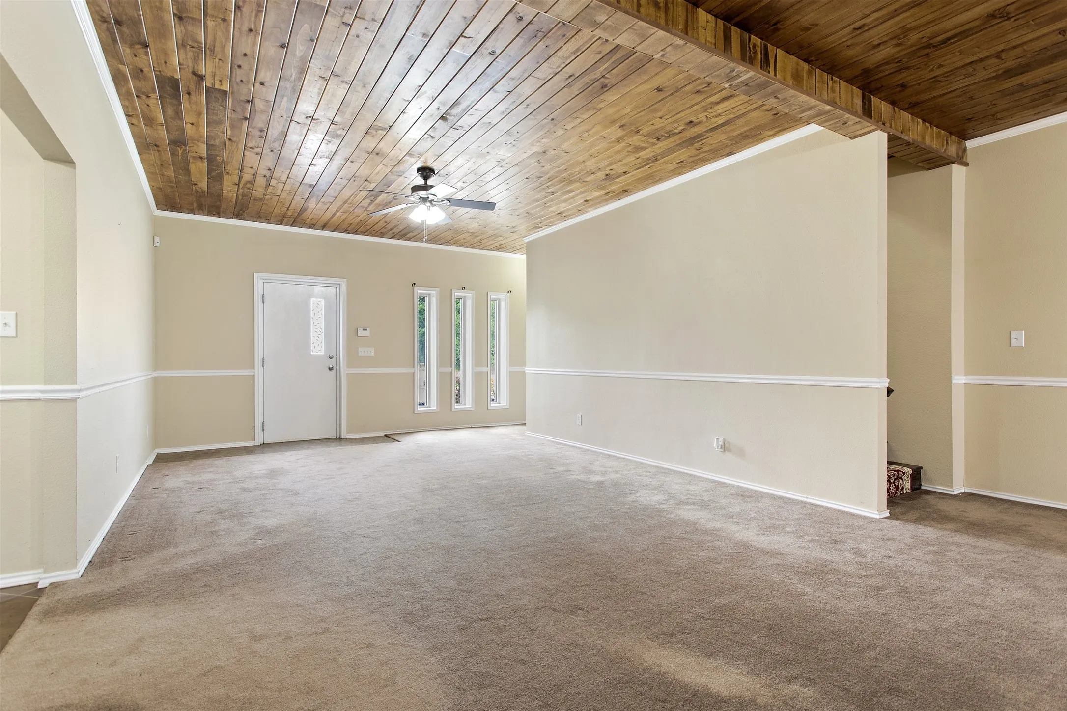 Farm For Sale in Titus County , 672 County Road 4960, Pittsburg, Texas 75686, 3 Bedroom, 2 Bathroom, Garage spaces, 4,800 Sqft, built in 2013, mls#21319548, Real Estate Agent in Pittsburg, Homes For Sale in Titus county, Homes For Sale in Pittsburg, Realtor in Pittsburg Texas, Real Estate Brokerage Independent Realty Texas, Luminita Cordes Realtor