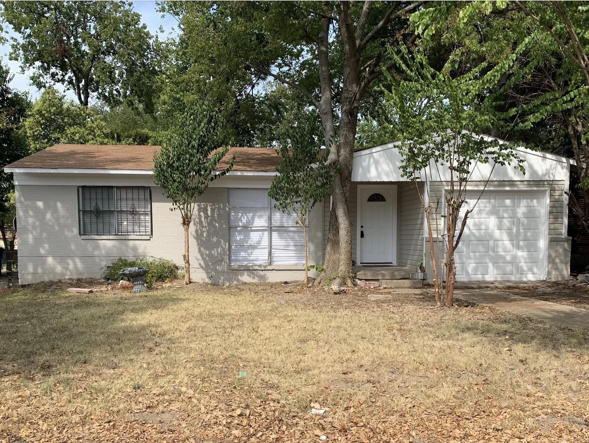 Single Family Residence For Rent in Dallas County , 3539 S Ewing Avenue, Dallas, Texas 75216, 2 Bedroom, 1 Bathroom, 1 Garage spaces, 1,023 Sqft, built in 1952, mls#21319242, Real Estate Agent in Dallas, Homes For Rent in Dallas county, Homes For Rent in Dallas, Realtor in Dallas Texas, Real Estate Brokerage Independent Realty Texas, Luminita Cordes Realtor
