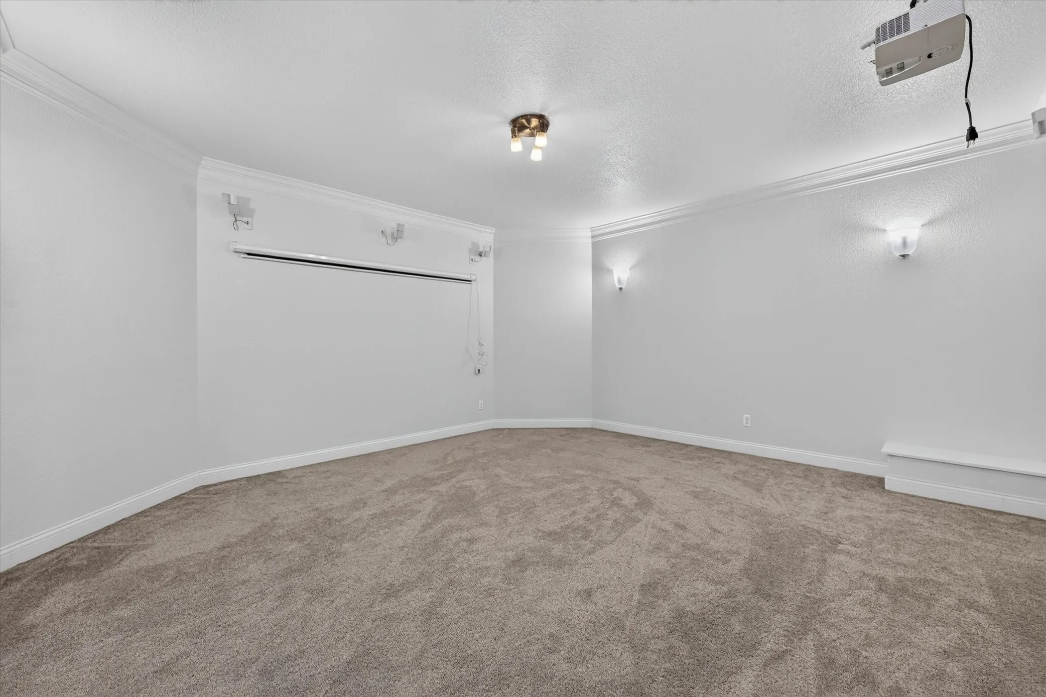 Single Family Residence For Sale in Denton County , 5717 Naples Drive, Flower Mound, Texas 75028, 5 Bedroom, 4 Bathroom, 3 Garage spaces, 4,463 Sqft, built in 2014, mls#21314257, Real Estate Agent in Flower Mound, Homes For Sale in Denton county, Homes For Sale in Flower Mound, Realtor in Flower Mound Texas, Real Estate Brokerage Independent Realty Texas, Luminita Cordes Realtor