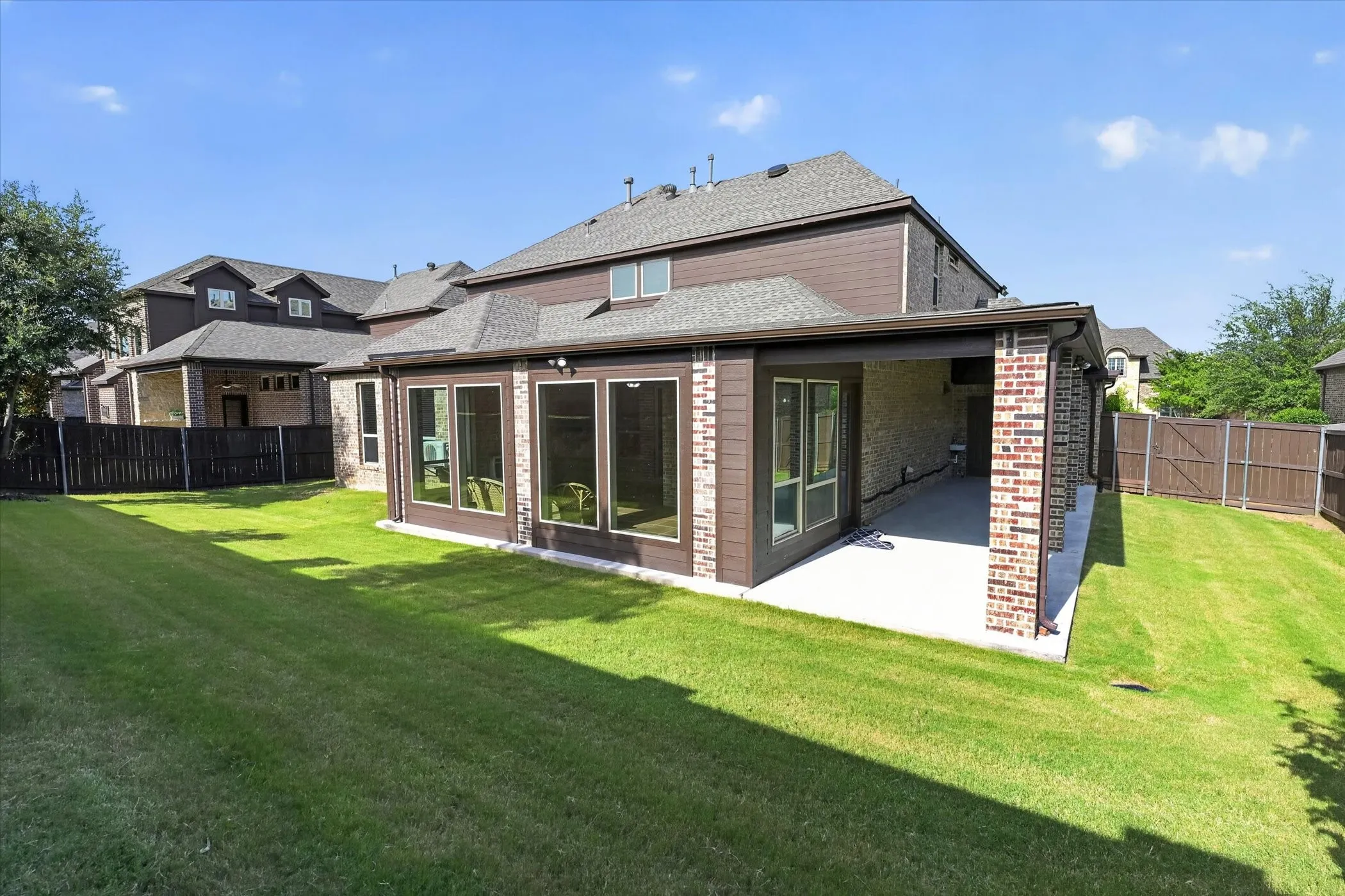 Single Family Residence For Sale in Denton County , 5717 Naples Drive, Flower Mound, Texas 75028, 5 Bedroom, 4 Bathroom, 3 Garage spaces, 4,463 Sqft, built in 2014, mls#21314257, Real Estate Agent in Flower Mound, Homes For Sale in Denton county, Homes For Sale in Flower Mound, Realtor in Flower Mound Texas, Real Estate Brokerage Independent Realty Texas, Luminita Cordes Realtor