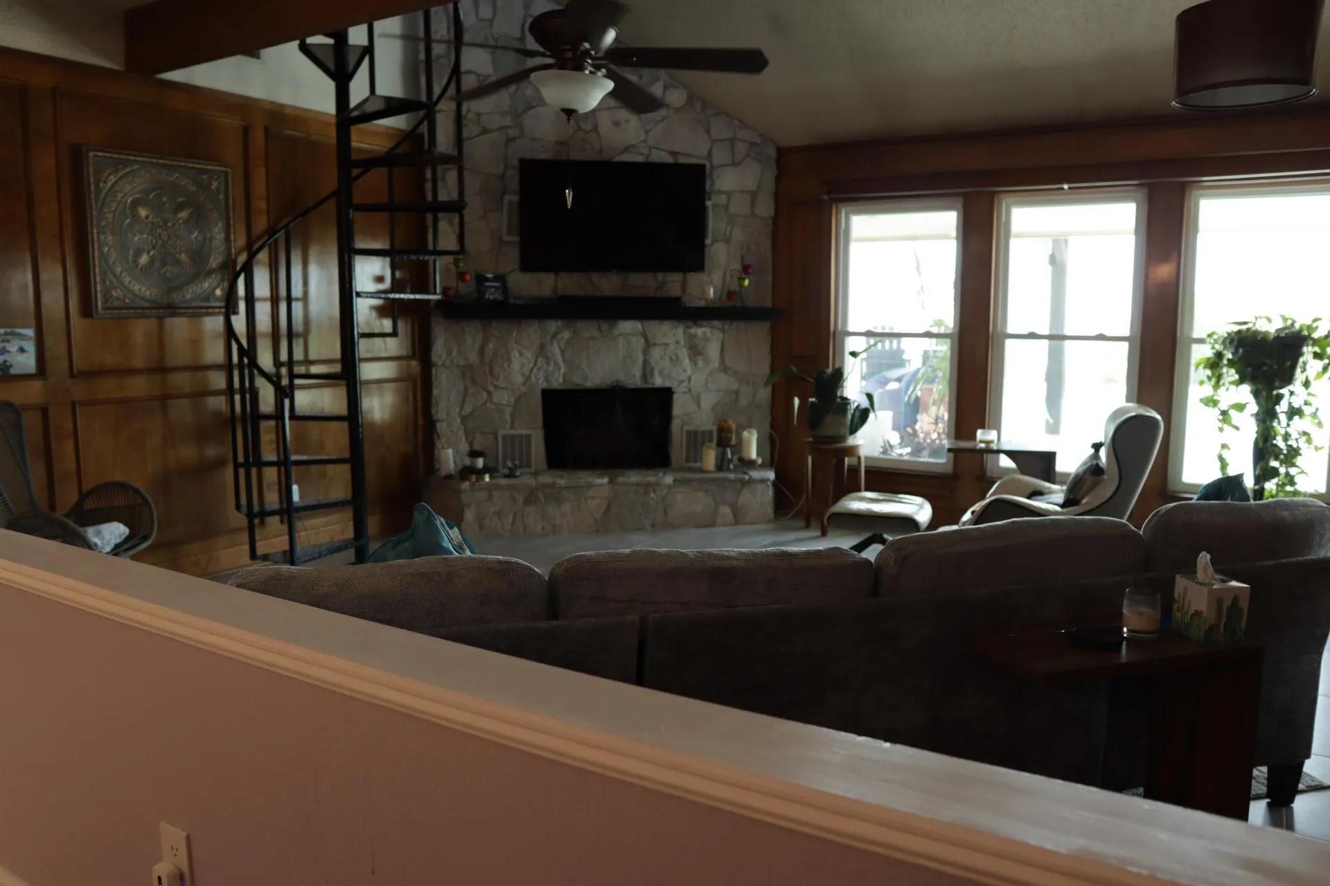 Single Family Residence For Sale in Palo Pinto County , 12 Cliff Drive, Mineral Wells, Texas 76067, 4 Bedroom, 2 Bathroom, 2 Garage spaces, 2,186 Sqft, built in 1974, mls#21318861, Real Estate Agent in Mineral Wells, Homes For Sale in Palo Pinto county, Homes For Sale in Mineral Wells, Realtor in Mineral Wells Texas, Real Estate Brokerage Independent Realty Texas, Luminita Cordes Realtor