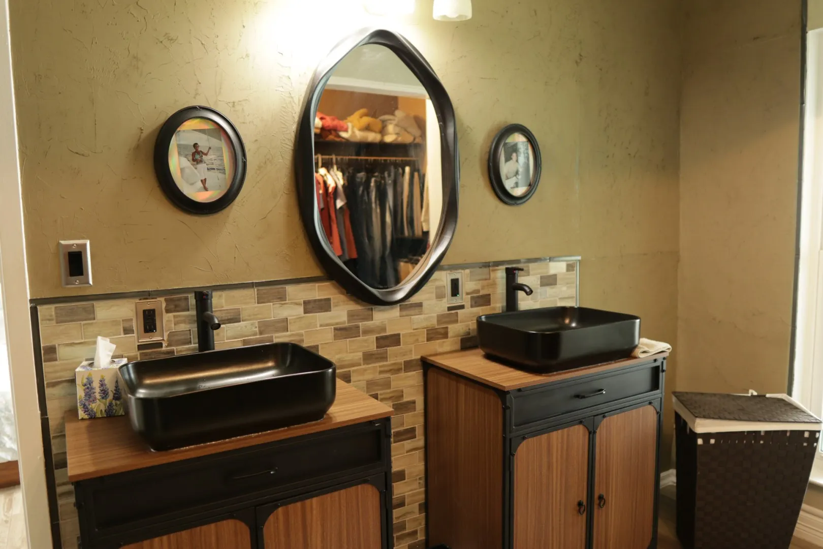 Single Family Residence For Sale in Palo Pinto County , 12 Cliff Drive, Mineral Wells, Texas 76067, 4 Bedroom, 2 Bathroom, 2 Garage spaces, 2,186 Sqft, built in 1974, mls#21318861, Real Estate Agent in Mineral Wells, Homes For Sale in Palo Pinto county, Homes For Sale in Mineral Wells, Realtor in Mineral Wells Texas, Real Estate Brokerage Independent Realty Texas, Luminita Cordes Realtor