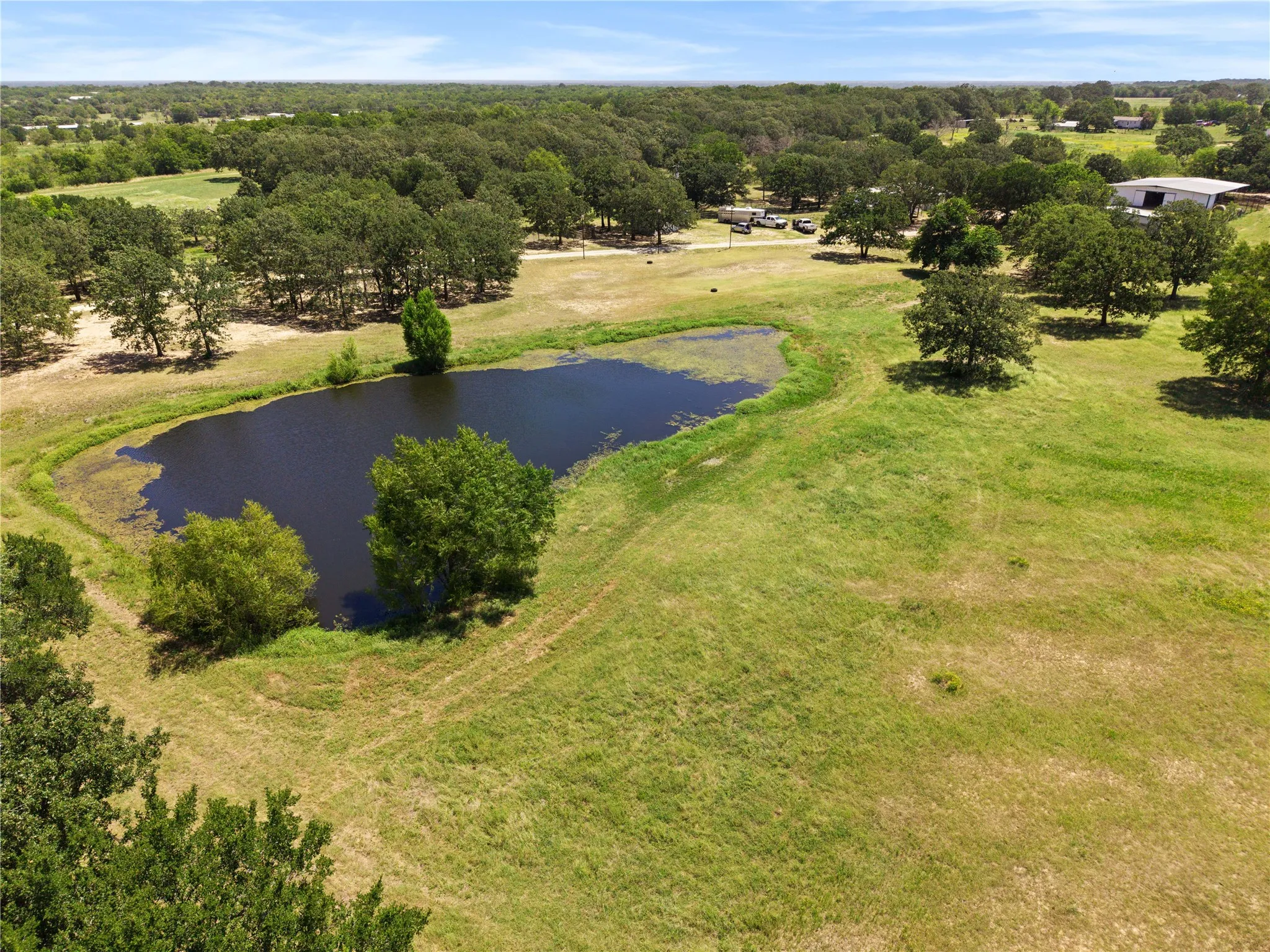 Single Family Residence For Sale in Kaufman County , 14643 County Road 4060, Scurry, Texas 75158, 3 Bedroom, 2 Bathroom, 1 Garage spaces, 2,176 Sqft, built in 1998, mls#21317072, Real Estate Agent in Scurry, Homes For Sale in Kaufman county, Homes For Sale in Scurry, Realtor in Scurry Texas, Real Estate Brokerage Independent Realty Texas, Luminita Cordes Realtor