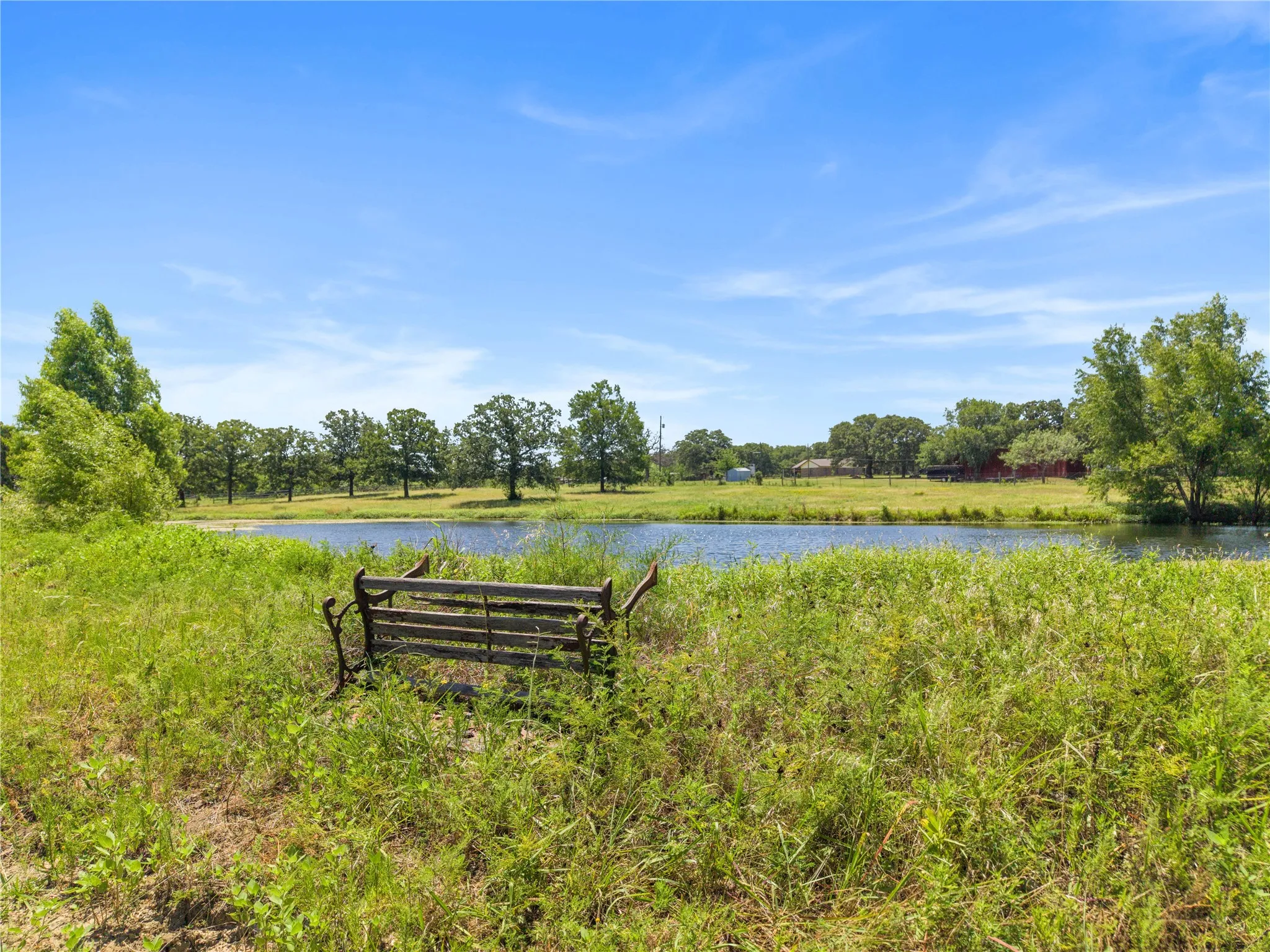 Single Family Residence For Sale in Kaufman County , 14643 County Road 4060, Scurry, Texas 75158, 3 Bedroom, 2 Bathroom, 1 Garage spaces, 2,176 Sqft, built in 1998, mls#21317072, Real Estate Agent in Scurry, Homes For Sale in Kaufman county, Homes For Sale in Scurry, Realtor in Scurry Texas, Real Estate Brokerage Independent Realty Texas, Luminita Cordes Realtor