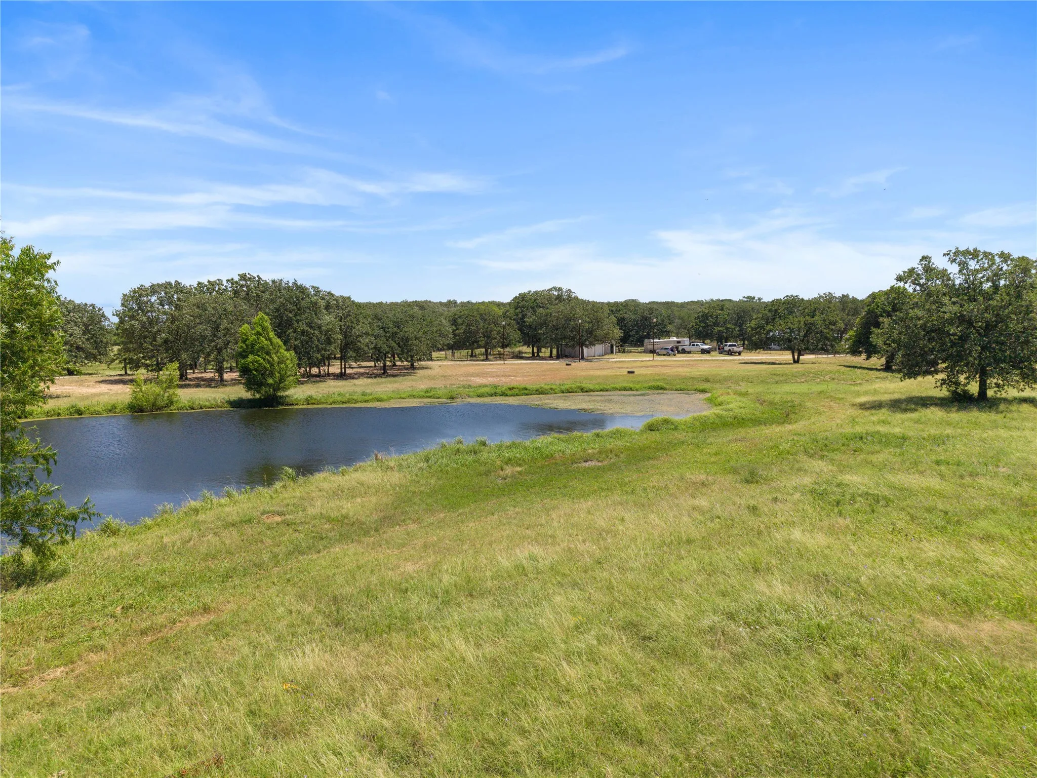 Single Family Residence For Sale in Kaufman County , 14643 County Road 4060, Scurry, Texas 75158, 3 Bedroom, 2 Bathroom, 1 Garage spaces, 2,176 Sqft, built in 1998, mls#21317072, Real Estate Agent in Scurry, Homes For Sale in Kaufman county, Homes For Sale in Scurry, Realtor in Scurry Texas, Real Estate Brokerage Independent Realty Texas, Luminita Cordes Realtor