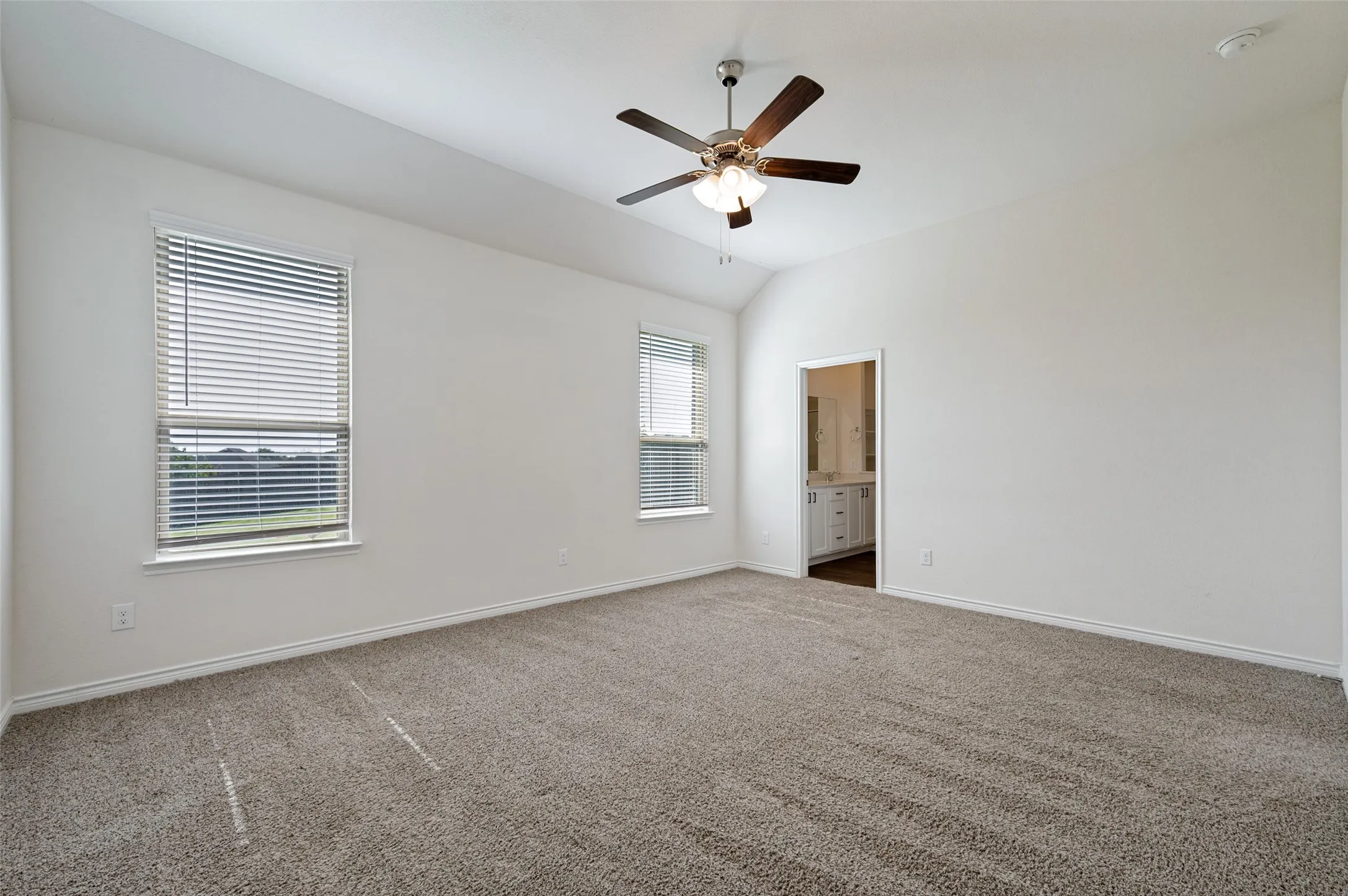 Single Family Residence For Sale in Denton County , 3332 Brady Starr Drive, Aubrey, Texas 76227, 4 Bedroom, 3 Bathroom, 2 Garage spaces, 2,075 Sqft, built in 2022, mls#21318456, Real Estate Agent in Aubrey, Homes For Sale in Denton county, Homes For Sale in Aubrey, Realtor in Aubrey Texas, Real Estate Brokerage Independent Realty Texas, Luminita Cordes Realtor