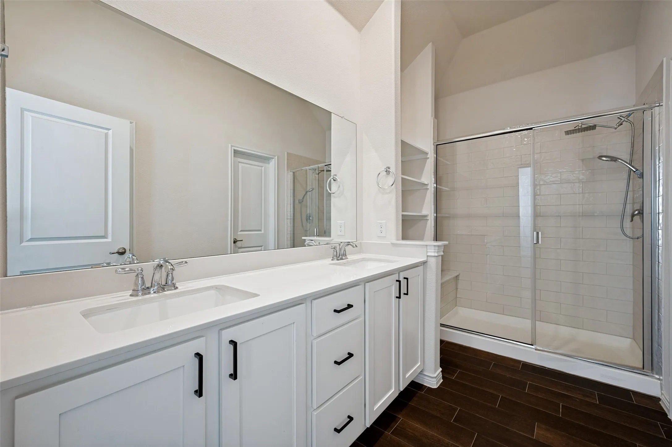 Single Family Residence For Sale in Denton County , 3332 Brady Starr Drive, Aubrey, Texas 76227, 4 Bedroom, 3 Bathroom, 2 Garage spaces, 2,075 Sqft, built in 2022, mls#21318456, Real Estate Agent in Aubrey, Homes For Sale in Denton county, Homes For Sale in Aubrey, Realtor in Aubrey Texas, Real Estate Brokerage Independent Realty Texas, Luminita Cordes Realtor