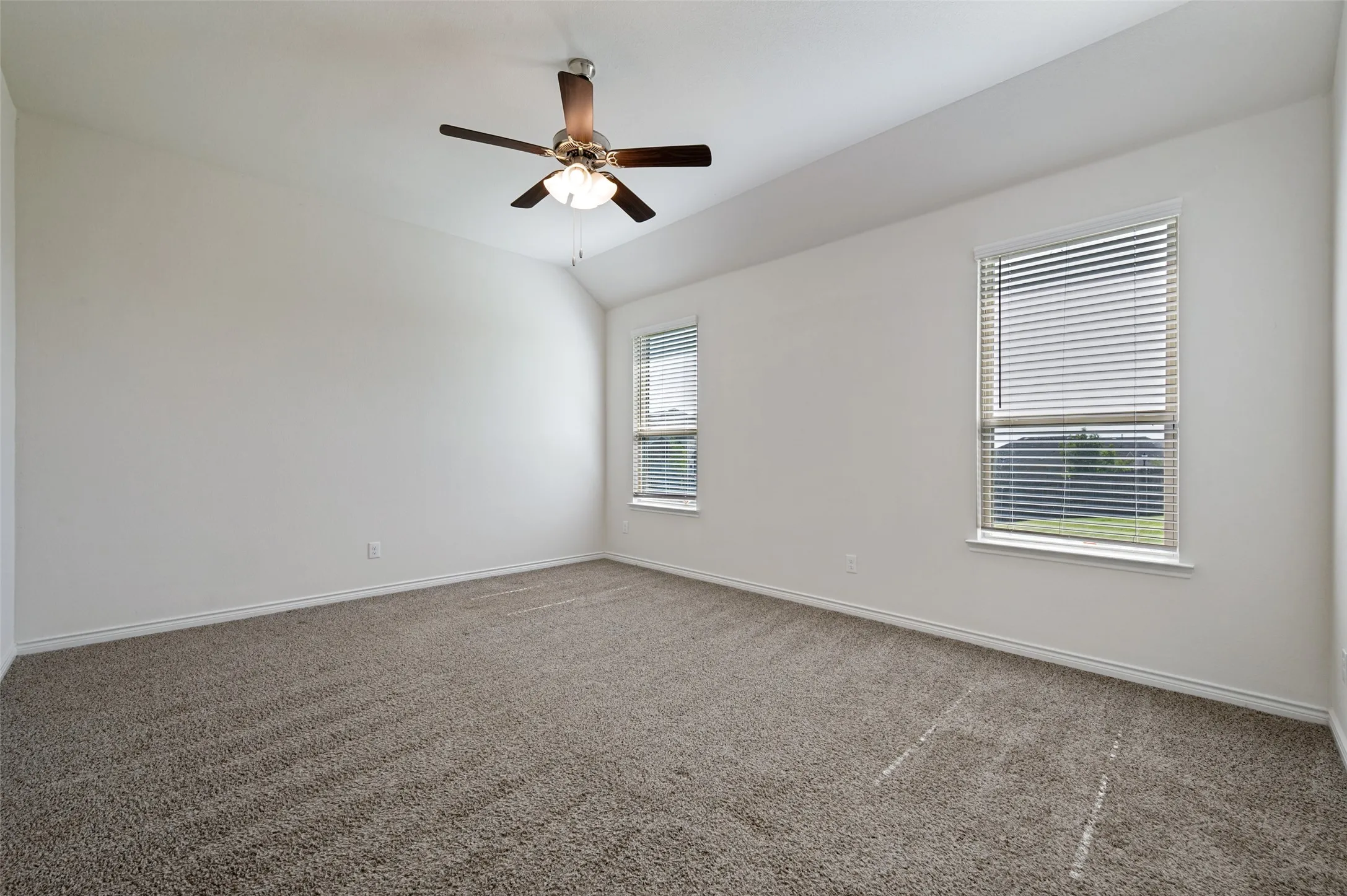 Single Family Residence For Sale in Denton County , 3332 Brady Starr Drive, Aubrey, Texas 76227, 4 Bedroom, 3 Bathroom, 2 Garage spaces, 2,075 Sqft, built in 2022, mls#21318456, Real Estate Agent in Aubrey, Homes For Sale in Denton county, Homes For Sale in Aubrey, Realtor in Aubrey Texas, Real Estate Brokerage Independent Realty Texas, Luminita Cordes Realtor
