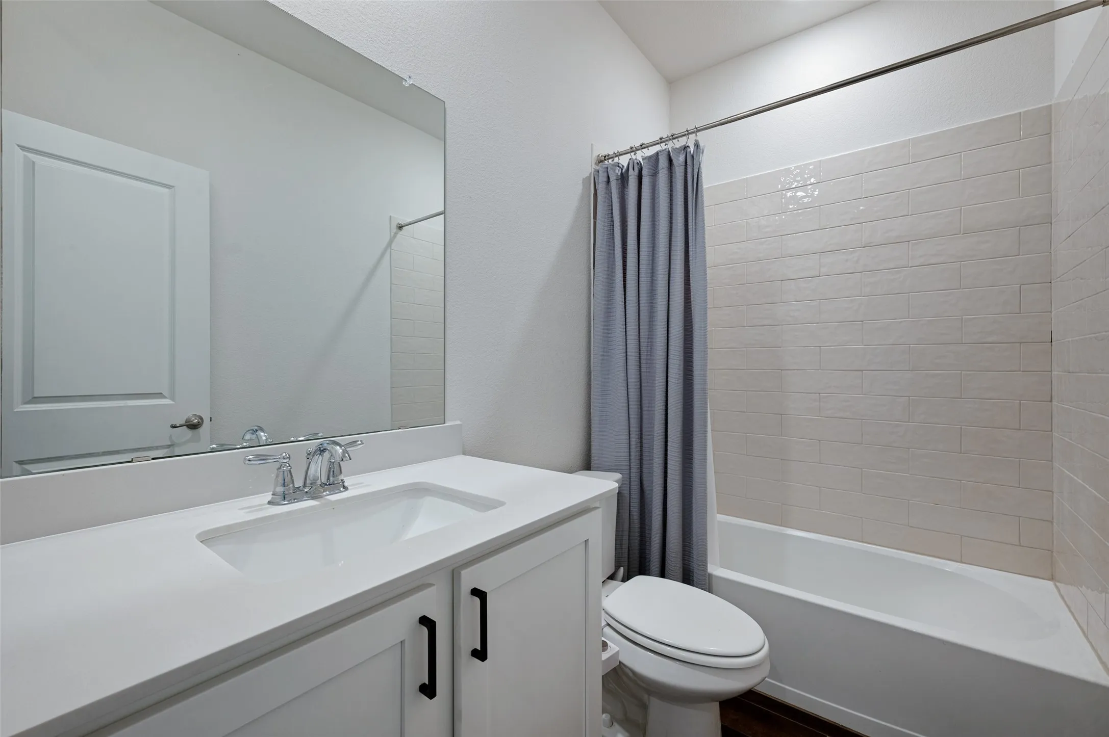 Single Family Residence For Sale in Denton County , 3332 Brady Starr Drive, Aubrey, Texas 76227, 4 Bedroom, 3 Bathroom, 2 Garage spaces, 2,075 Sqft, built in 2022, mls#21318456, Real Estate Agent in Aubrey, Homes For Sale in Denton county, Homes For Sale in Aubrey, Realtor in Aubrey Texas, Real Estate Brokerage Independent Realty Texas, Luminita Cordes Realtor