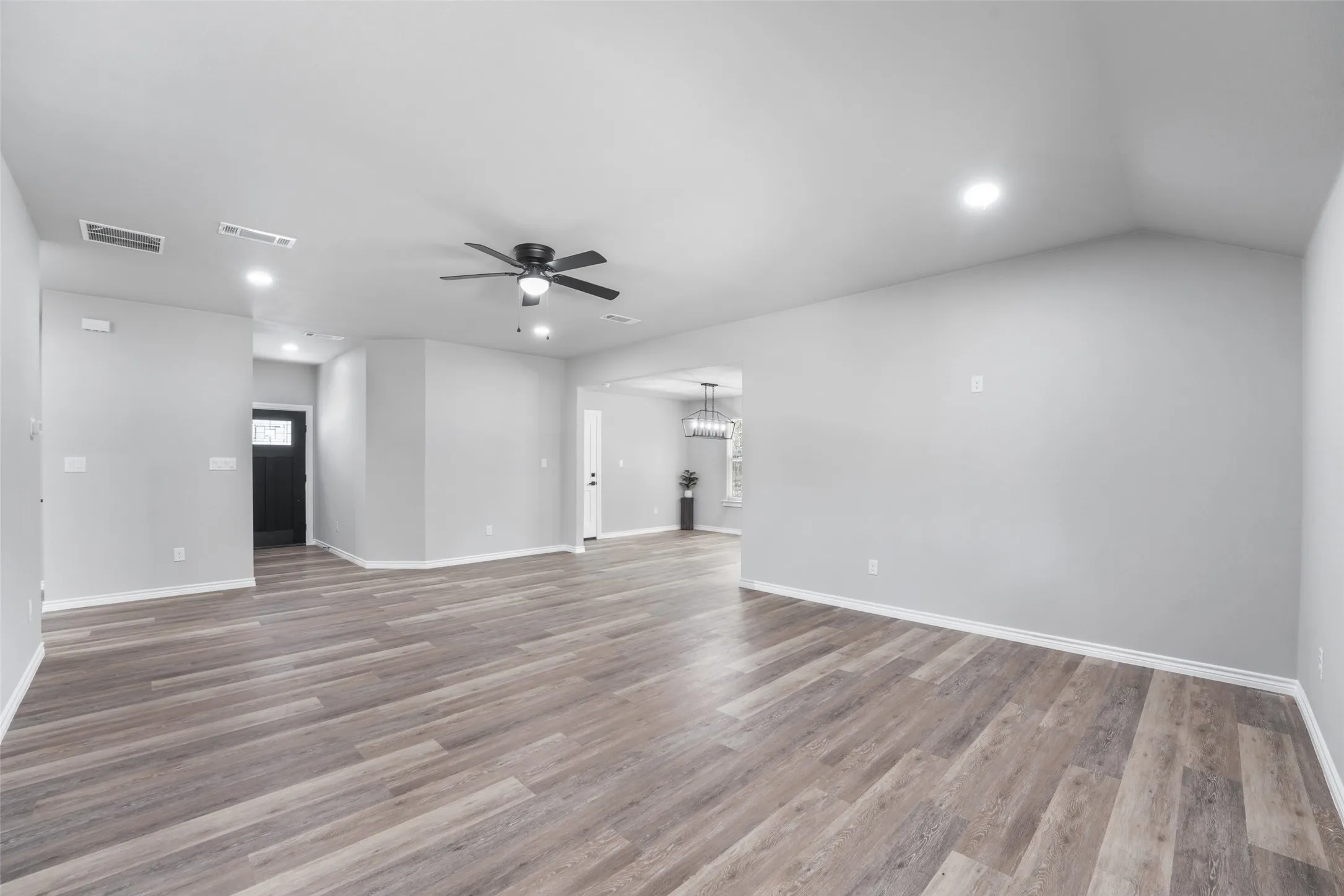 Single Family Residence For Sale in Henderson County , 134 Sierra Madre Street, Payne Springs, Texas 75156, 3 Bedroom, 2 Bathroom, 2 Garage spaces, 1,553 Sqft, built in 2026, mls#21315263, Real Estate Agent in Payne Springs, Homes For Sale in Henderson county, Homes For Sale in Payne Springs, Realtor in Payne Springs Texas, Real Estate Brokerage Independent Realty Texas, Luminita Cordes Realtor