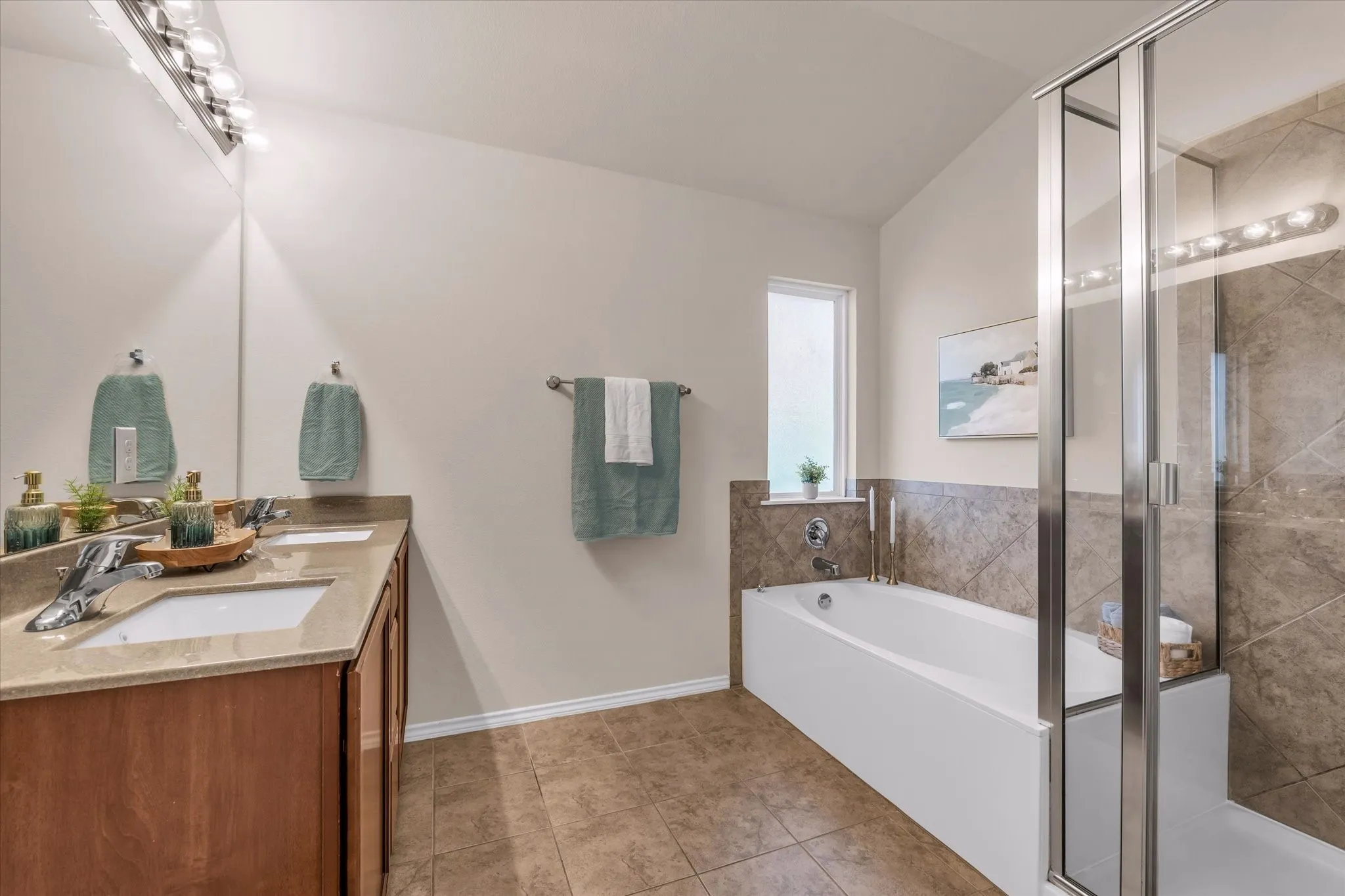 Single Family Residence For Sale in Mc Lennan County , 6505 Burling Street, Waco, Texas 76712, 3 Bedroom, 3 Bathroom, 2 Garage spaces, 2,041 Sqft, built in 2012, mls#21319072, Real Estate Agent in Waco, Homes For Sale in Mc Lennan county, Homes For Sale in Waco, Realtor in Waco Texas, Real Estate Brokerage Independent Realty Texas, Luminita Cordes Realtor