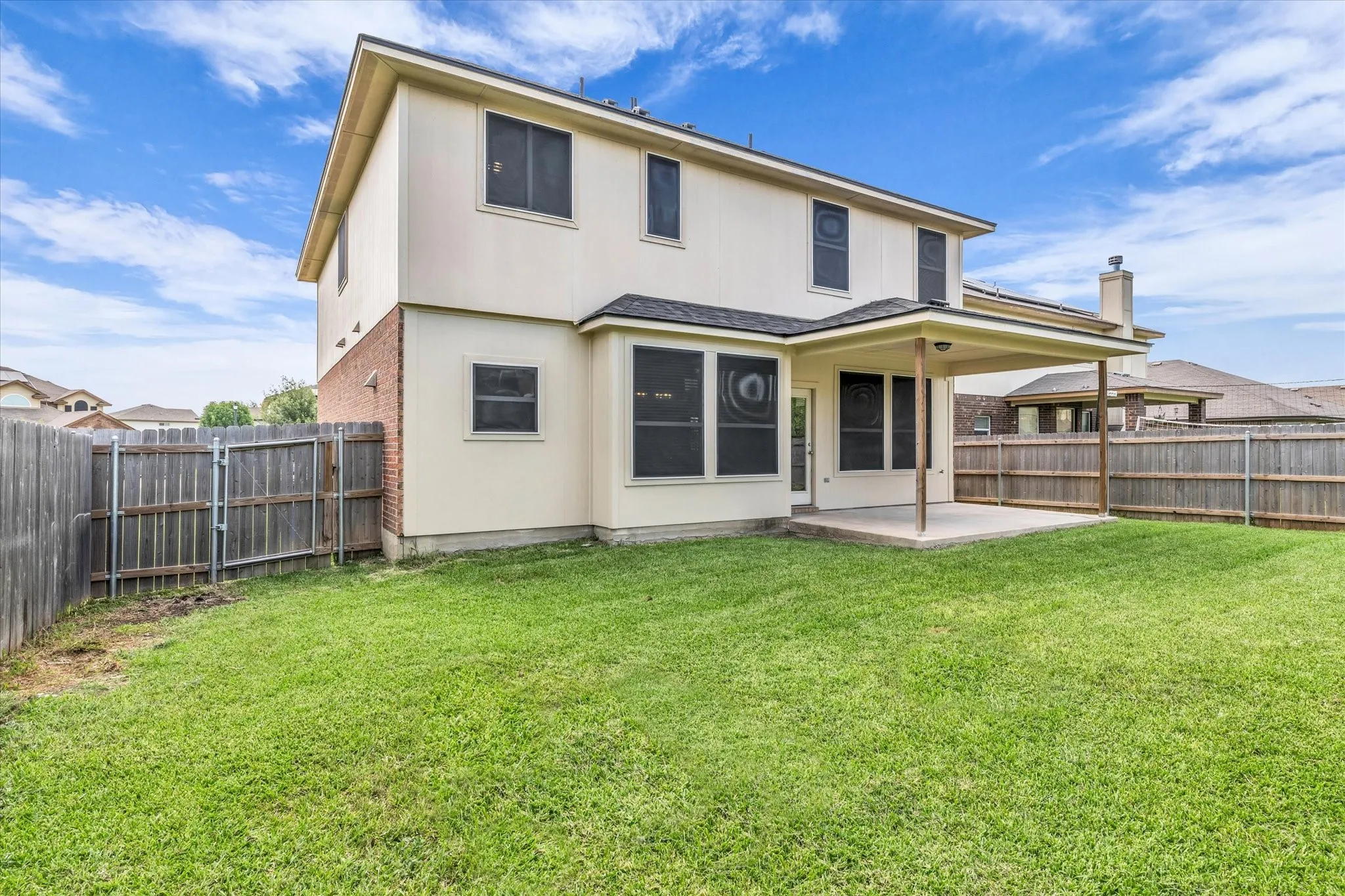 Single Family Residence For Sale in Mc Lennan County , 6505 Burling Street, Waco, Texas 76712, 3 Bedroom, 3 Bathroom, 2 Garage spaces, 2,041 Sqft, built in 2012, mls#21319072, Real Estate Agent in Waco, Homes For Sale in Mc Lennan county, Homes For Sale in Waco, Realtor in Waco Texas, Real Estate Brokerage Independent Realty Texas, Luminita Cordes Realtor
