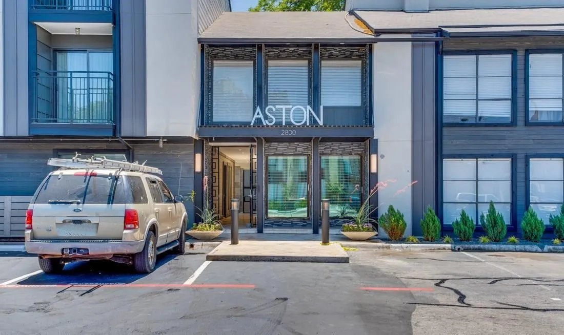 Apartment For Rent in Dallas County , 2800 Douglas Avenue 116, Dallas, Texas 75219, 0, 1 Bathroom, Garage spaces, 500 Sqft, built in 1972, Price $975, mls#21319586, Real Estate Agent in Dallas, Homes For Rent in Dallas county, Homes For Rent in Dallas, Realtor in Dallas Texas, Real Estate Brokerage Independent Realty Texas, Luminita Cordes Realtor