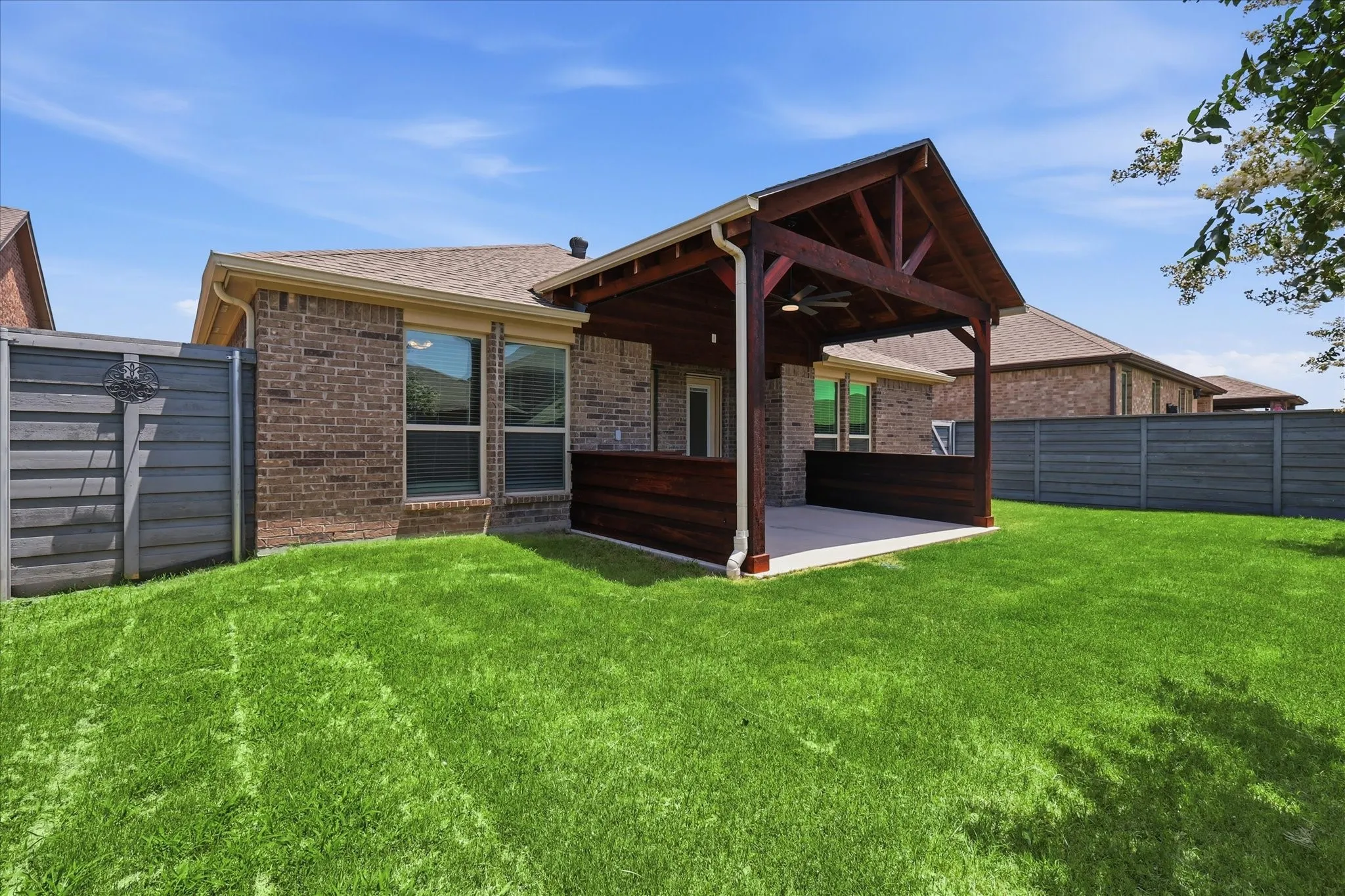Single Family Residence For Sale in Denton County , 1416 Trailwood Terrace, Little Elm, Texas 76227, 3 Bedroom, 2 Bathroom, 2 Garage spaces, 1,882 Sqft, built in 2019, mls#21316861, Real Estate Agent in Little Elm, Homes For Sale in Denton county, Homes For Sale in Little Elm, Realtor in Little Elm Texas, Real Estate Brokerage Independent Realty Texas, Luminita Cordes Realtor