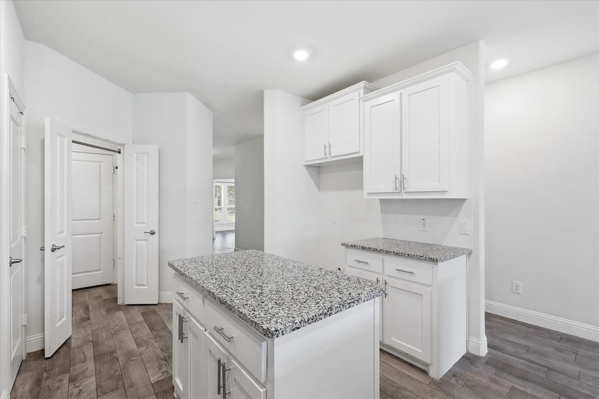 Single Family Residence For Sale in Denton County , 1416 Trailwood Terrace, Little Elm, Texas 76227, 3 Bedroom, 2 Bathroom, 2 Garage spaces, 1,882 Sqft, built in 2019, mls#21316861, Real Estate Agent in Little Elm, Homes For Sale in Denton county, Homes For Sale in Little Elm, Realtor in Little Elm Texas, Real Estate Brokerage Independent Realty Texas, Luminita Cordes Realtor