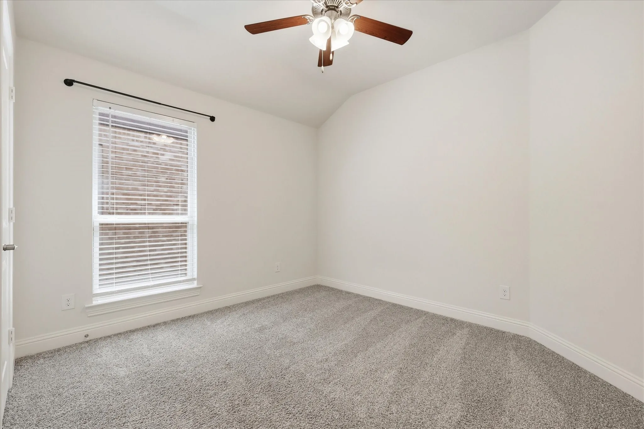 Single Family Residence For Sale in Denton County , 1416 Trailwood Terrace, Little Elm, Texas 76227, 3 Bedroom, 2 Bathroom, 2 Garage spaces, 1,882 Sqft, built in 2019, mls#21316861, Real Estate Agent in Little Elm, Homes For Sale in Denton county, Homes For Sale in Little Elm, Realtor in Little Elm Texas, Real Estate Brokerage Independent Realty Texas, Luminita Cordes Realtor