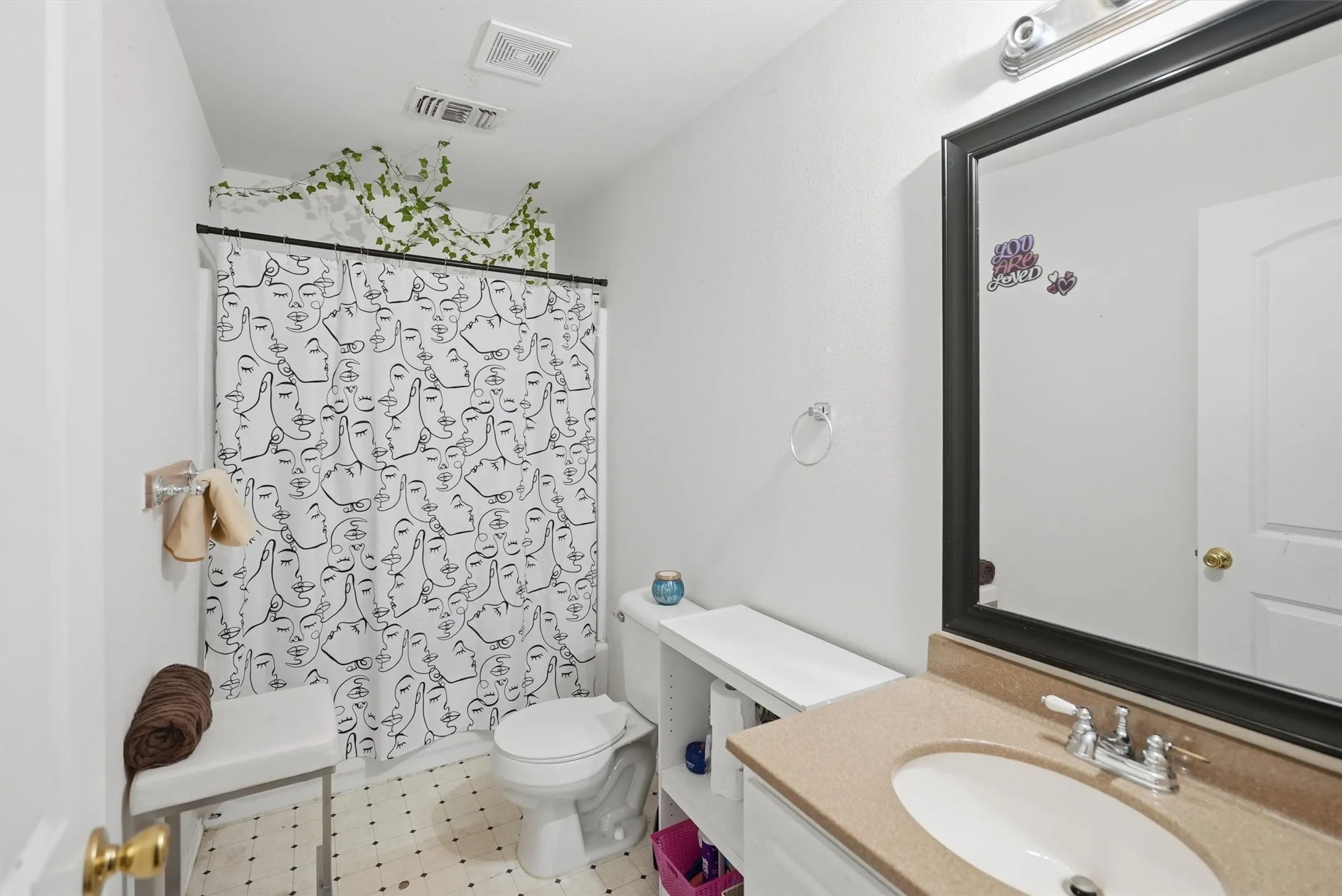 2nd floor bathroom