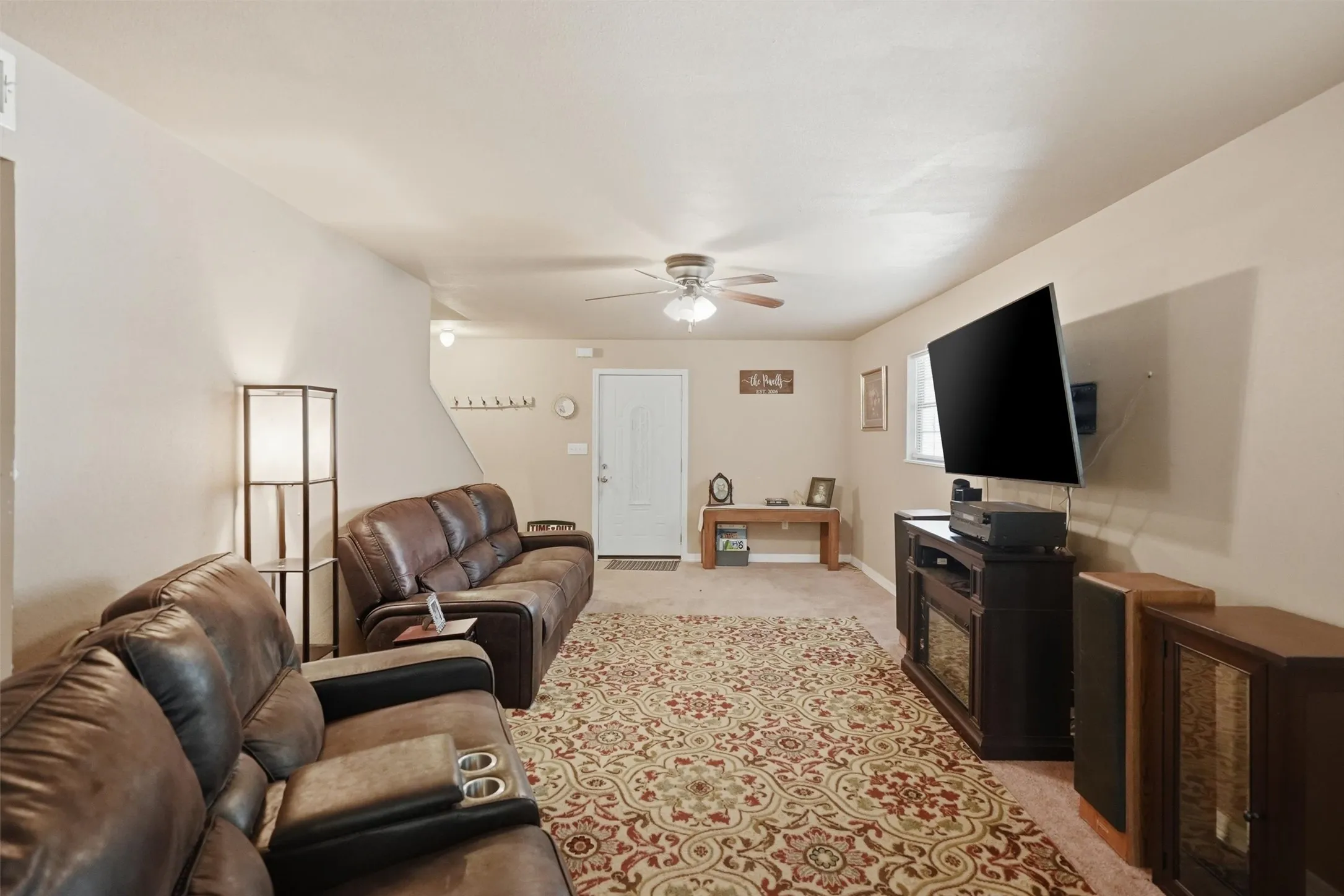 Single Family Residence For Sale in Parker County , 1101 Charles Street, Weatherford, Texas 76086, 3 Bedroom, 2 Bathroom, Garage spaces, 1,920 Sqft, built in 2014, mls#21316401, Real Estate Agent in Weatherford, Homes For Sale in Parker county, Homes For Sale in Weatherford, Realtor in Weatherford Texas, Real Estate Brokerage Independent Realty Texas, Luminita Cordes Realtor