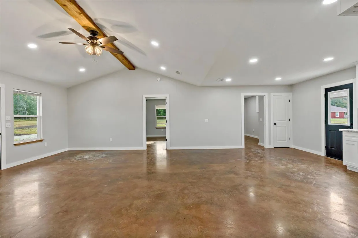 Single Family Residence For Sale in Lamar County , 23 PR 43794, Paris, Texas 75462, 3 Bedroom, 2 Bathroom, Garage spaces, 1,457 Sqft, built in 2024, mls#21319615, Real Estate Agent in Paris, Homes For Sale in Lamar county, Homes For Sale in Paris, Realtor in Paris Texas, Real Estate Brokerage Independent Realty Texas, Luminita Cordes Realtor
