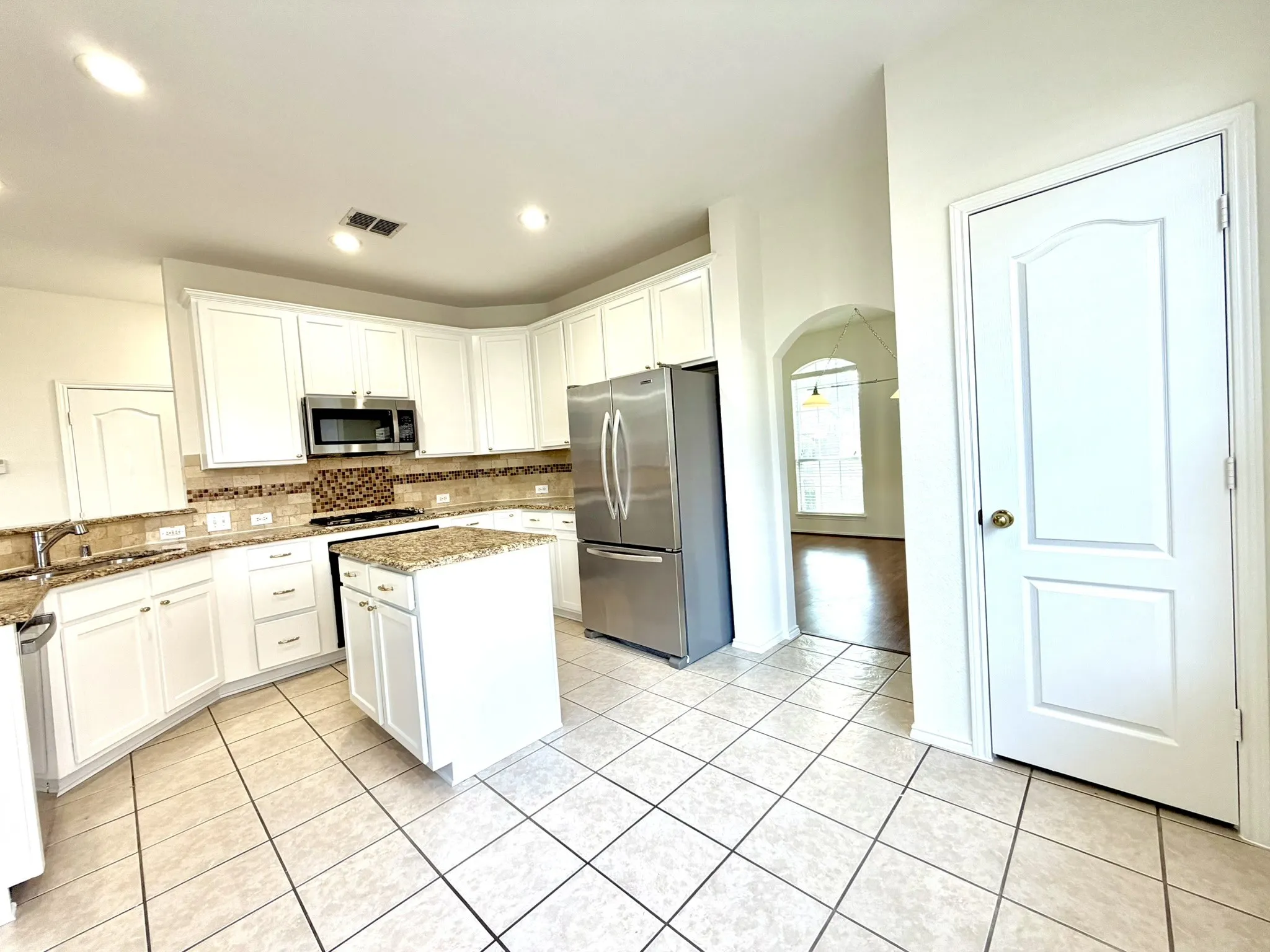 Single Family Residence For Rent in Dallas County , 516 Hawken Drive, Coppell, Texas 75019, 3 Bedroom, 3 Bathroom, 2 Garage spaces, 2,341 Sqft, built in 2001, mls#21319541, Real Estate Agent in Coppell, Homes For Rent in Dallas county, Homes For Rent in Coppell, Realtor in Coppell Texas, Real Estate Brokerage Independent Realty Texas, Luminita Cordes Realtor
