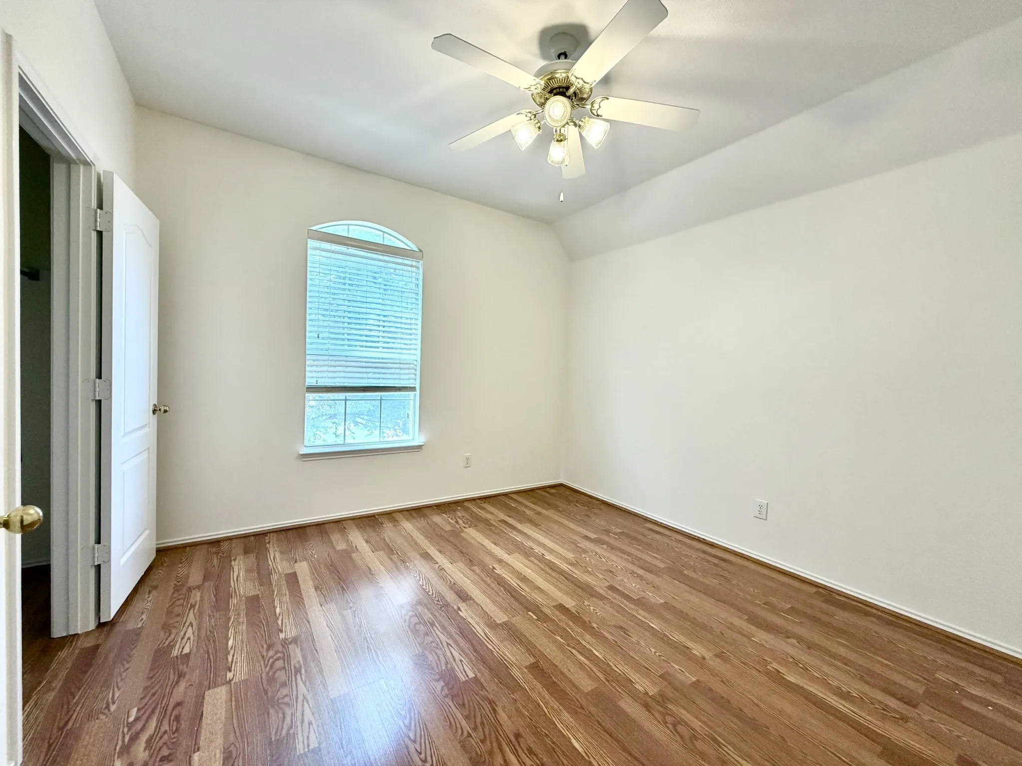 Single Family Residence For Rent in Dallas County , 516 Hawken Drive, Coppell, Texas 75019, 3 Bedroom, 3 Bathroom, 2 Garage spaces, 2,341 Sqft, built in 2001, mls#21319541, Real Estate Agent in Coppell, Homes For Rent in Dallas county, Homes For Rent in Coppell, Realtor in Coppell Texas, Real Estate Brokerage Independent Realty Texas, Luminita Cordes Realtor