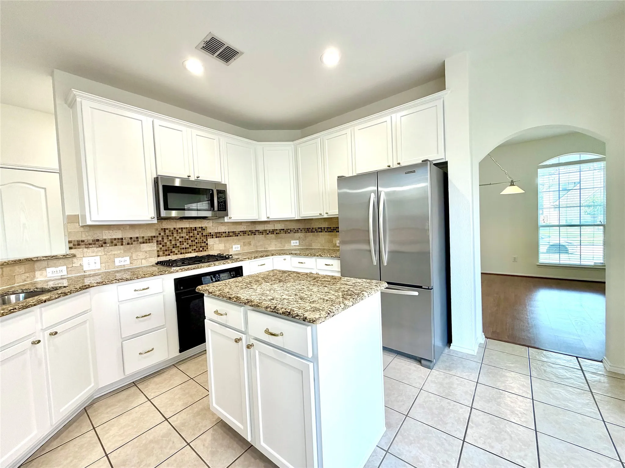 Single Family Residence For Rent in Dallas County , 516 Hawken Drive, Coppell, Texas 75019, 3 Bedroom, 3 Bathroom, 2 Garage spaces, 2,341 Sqft, built in 2001, mls#21319541, Real Estate Agent in Coppell, Homes For Rent in Dallas county, Homes For Rent in Coppell, Realtor in Coppell Texas, Real Estate Brokerage Independent Realty Texas, Luminita Cordes Realtor