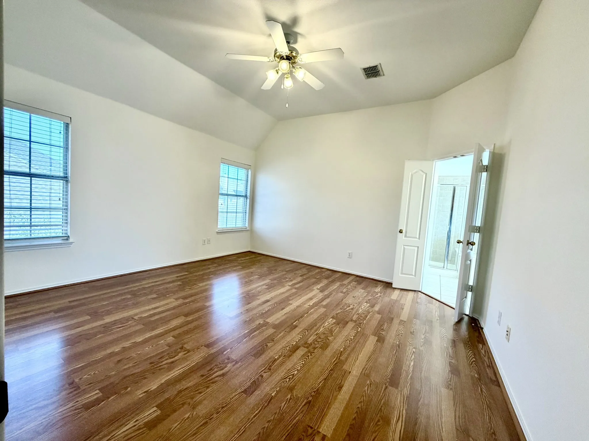 Single Family Residence For Rent in Dallas County , 516 Hawken Drive, Coppell, Texas 75019, 3 Bedroom, 3 Bathroom, 2 Garage spaces, 2,341 Sqft, built in 2001, mls#21319541, Real Estate Agent in Coppell, Homes For Rent in Dallas county, Homes For Rent in Coppell, Realtor in Coppell Texas, Real Estate Brokerage Independent Realty Texas, Luminita Cordes Realtor