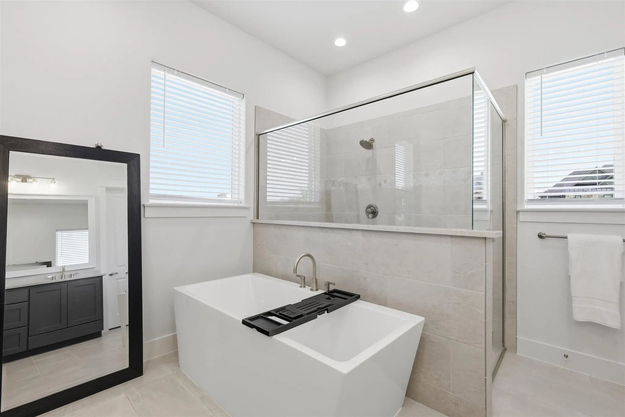 Single Family Residence For Sale in Parker County , 901 Medaris Way, Azle, Texas 76020, 3 Bedroom, 3 Bathroom, 3 Garage spaces, 2,444 Sqft, built in 2023, mls#21319290, Real Estate Agent in Azle, Homes For Sale in Parker county, Homes For Sale in Azle, Realtor in Azle Texas, Real Estate Brokerage Independent Realty Texas, Luminita Cordes Realtor