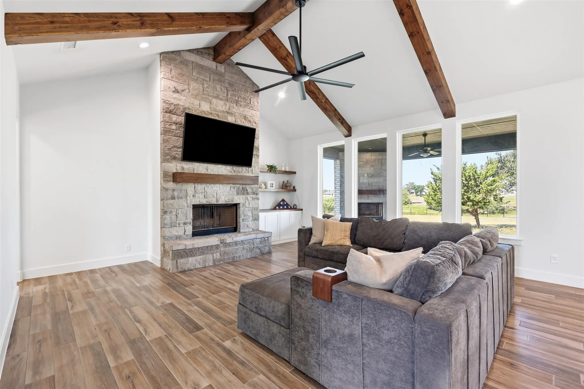 Single Family Residence For Sale in Parker County , 901 Medaris Way, Azle, Texas 76020, 3 Bedroom, 3 Bathroom, 3 Garage spaces, 2,444 Sqft, built in 2023, mls#21319290, Real Estate Agent in Azle, Homes For Sale in Parker county, Homes For Sale in Azle, Realtor in Azle Texas, Real Estate Brokerage Independent Realty Texas, Luminita Cordes Realtor