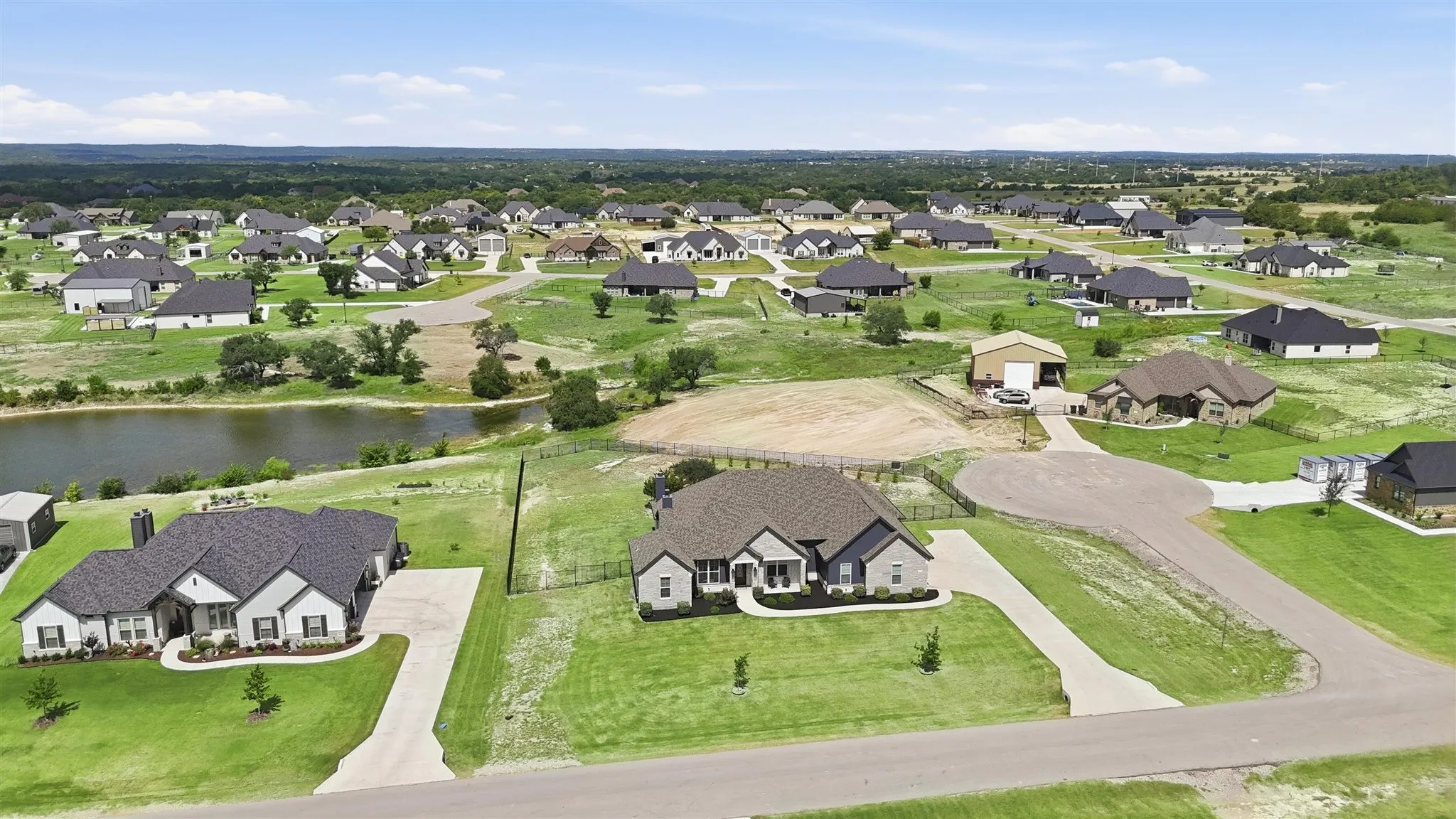 Single Family Residence For Sale in Parker County , 901 Medaris Way, Azle, Texas 76020, 3 Bedroom, 3 Bathroom, 3 Garage spaces, 2,444 Sqft, built in 2023, mls#21319290, Real Estate Agent in Azle, Homes For Sale in Parker county, Homes For Sale in Azle, Realtor in Azle Texas, Real Estate Brokerage Independent Realty Texas, Luminita Cordes Realtor
