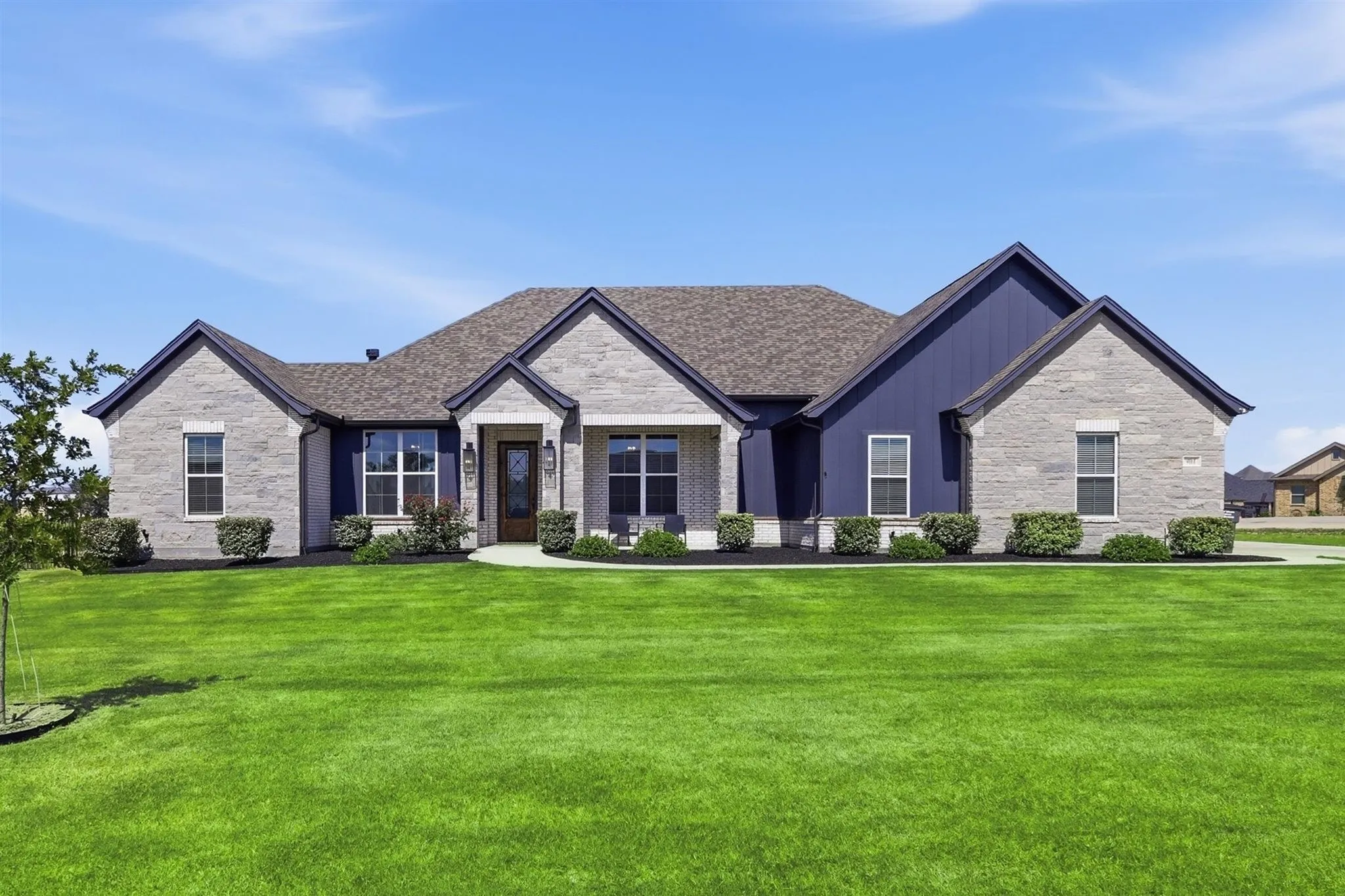 Single Family Residence For Sale in Parker County , 901 Medaris Way, Azle, Texas 76020, 3 Bedroom, 3 Bathroom, 3 Garage spaces, 2,444 Sqft, built in 2023, mls#21319290, Real Estate Agent in Azle, Homes For Sale in Parker county, Homes For Sale in Azle, Realtor in Azle Texas, Real Estate Brokerage Independent Realty Texas, Luminita Cordes Realtor