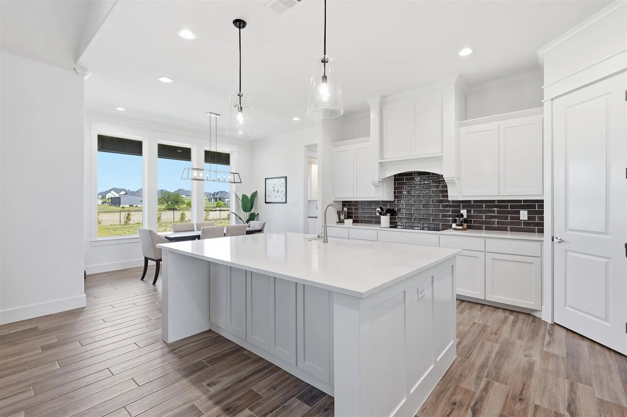 Single Family Residence For Sale in Parker County , 901 Medaris Way, Azle, Texas 76020, 3 Bedroom, 3 Bathroom, 3 Garage spaces, 2,444 Sqft, built in 2023, mls#21319290, Real Estate Agent in Azle, Homes For Sale in Parker county, Homes For Sale in Azle, Realtor in Azle Texas, Real Estate Brokerage Independent Realty Texas, Luminita Cordes Realtor
