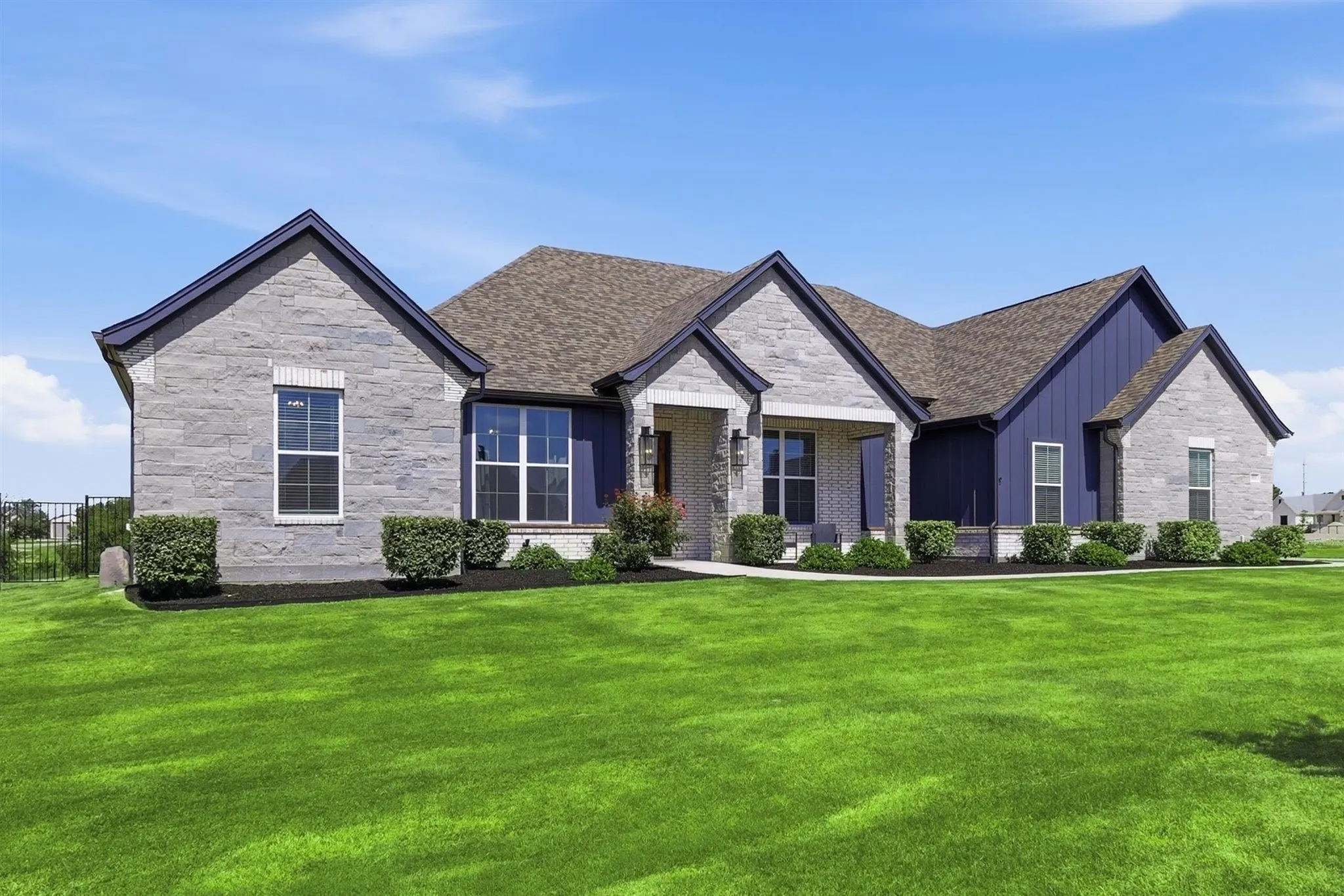 Single Family Residence For Sale in Parker County , 901 Medaris Way, Azle, Texas 76020, 3 Bedroom, 3 Bathroom, 3 Garage spaces, 2,444 Sqft, built in 2023, mls#21319290, Real Estate Agent in Azle, Homes For Sale in Parker county, Homes For Sale in Azle, Realtor in Azle Texas, Real Estate Brokerage Independent Realty Texas, Luminita Cordes Realtor