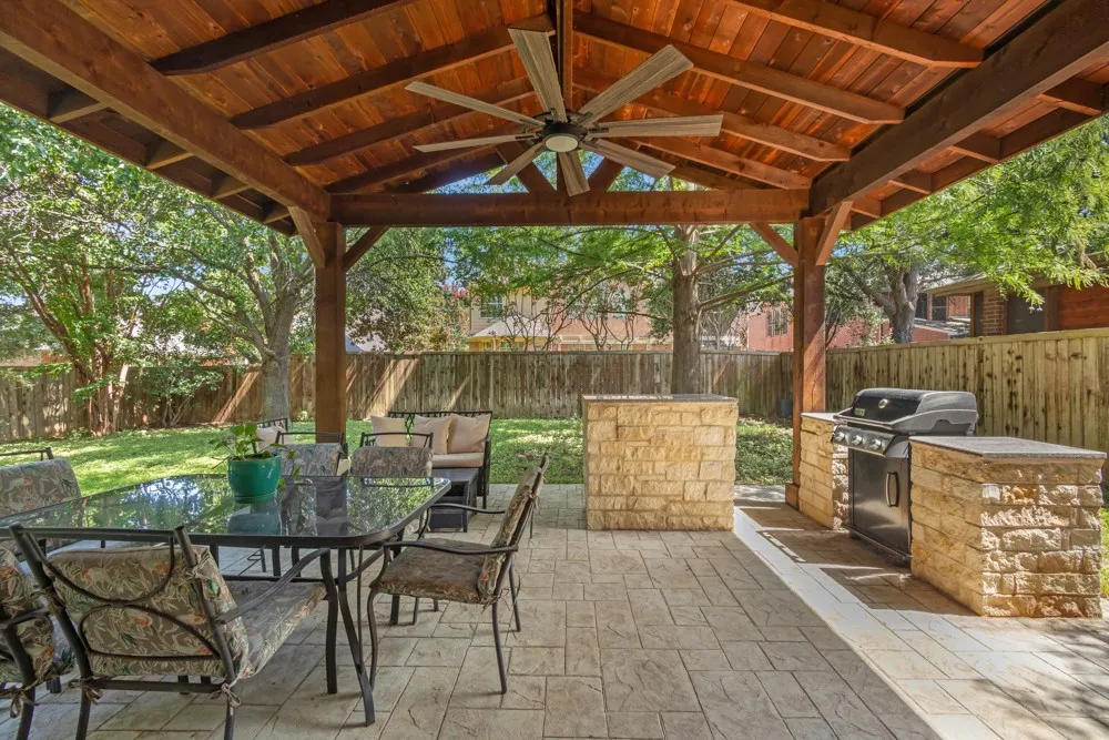 Single Family Residence For Sale in Denton County , 3405 Emerald Cove Drive, Flower Mound, Texas 75022, 4 Bedroom, 3 Bathroom, 2 Garage spaces, 3,073 Sqft, built in 1997, mls#21319248, Real Estate Agent in Flower Mound, Homes For Sale in Denton county, Homes For Sale in Flower Mound, Realtor in Flower Mound Texas, Real Estate Brokerage Independent Realty Texas, Luminita Cordes Realtor