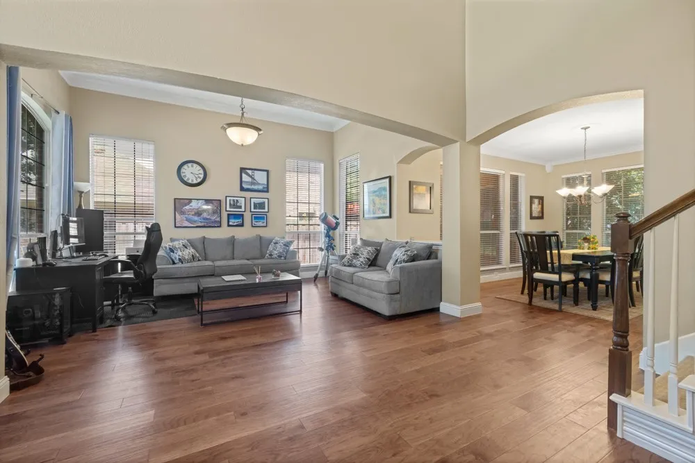 Single Family Residence For Sale in Denton County , 3405 Emerald Cove Drive, Flower Mound, Texas 75022, 4 Bedroom, 3 Bathroom, 2 Garage spaces, 3,073 Sqft, built in 1997, mls#21319248, Real Estate Agent in Flower Mound, Homes For Sale in Denton county, Homes For Sale in Flower Mound, Realtor in Flower Mound Texas, Real Estate Brokerage Independent Realty Texas, Luminita Cordes Realtor
