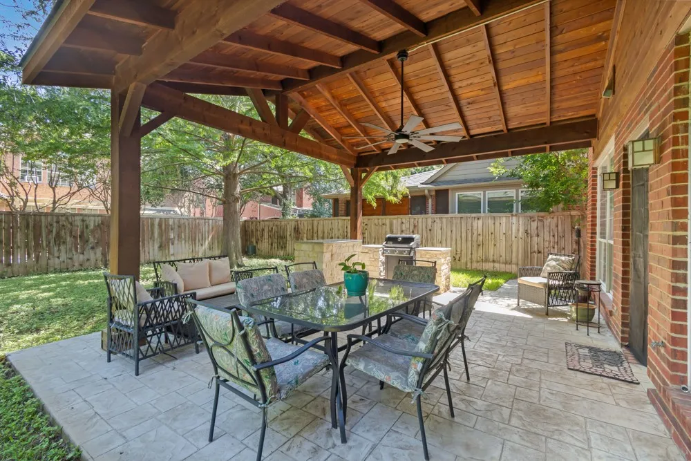 Single Family Residence For Sale in Denton County , 3405 Emerald Cove Drive, Flower Mound, Texas 75022, 4 Bedroom, 3 Bathroom, 2 Garage spaces, 3,073 Sqft, built in 1997, mls#21319248, Real Estate Agent in Flower Mound, Homes For Sale in Denton county, Homes For Sale in Flower Mound, Realtor in Flower Mound Texas, Real Estate Brokerage Independent Realty Texas, Luminita Cordes Realtor