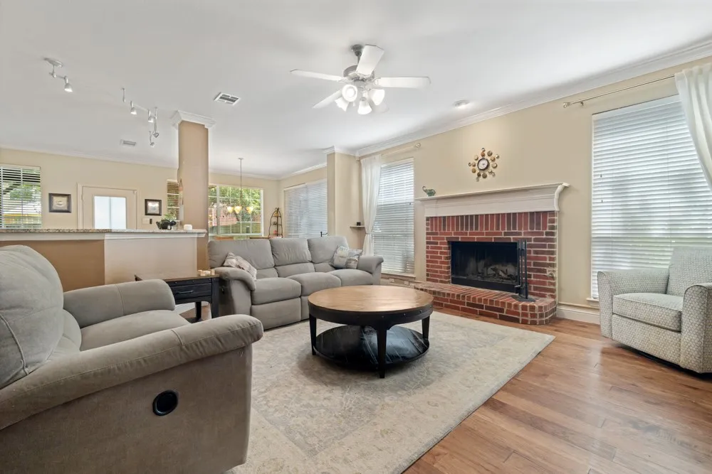 Single Family Residence For Sale in Denton County , 3405 Emerald Cove Drive, Flower Mound, Texas 75022, 4 Bedroom, 3 Bathroom, 2 Garage spaces, 3,073 Sqft, built in 1997, mls#21319248, Real Estate Agent in Flower Mound, Homes For Sale in Denton county, Homes For Sale in Flower Mound, Realtor in Flower Mound Texas, Real Estate Brokerage Independent Realty Texas, Luminita Cordes Realtor