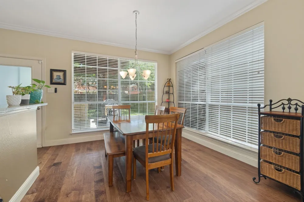 Single Family Residence For Sale in Denton County , 3405 Emerald Cove Drive, Flower Mound, Texas 75022, 4 Bedroom, 3 Bathroom, 2 Garage spaces, 3,073 Sqft, built in 1997, mls#21319248, Real Estate Agent in Flower Mound, Homes For Sale in Denton county, Homes For Sale in Flower Mound, Realtor in Flower Mound Texas, Real Estate Brokerage Independent Realty Texas, Luminita Cordes Realtor