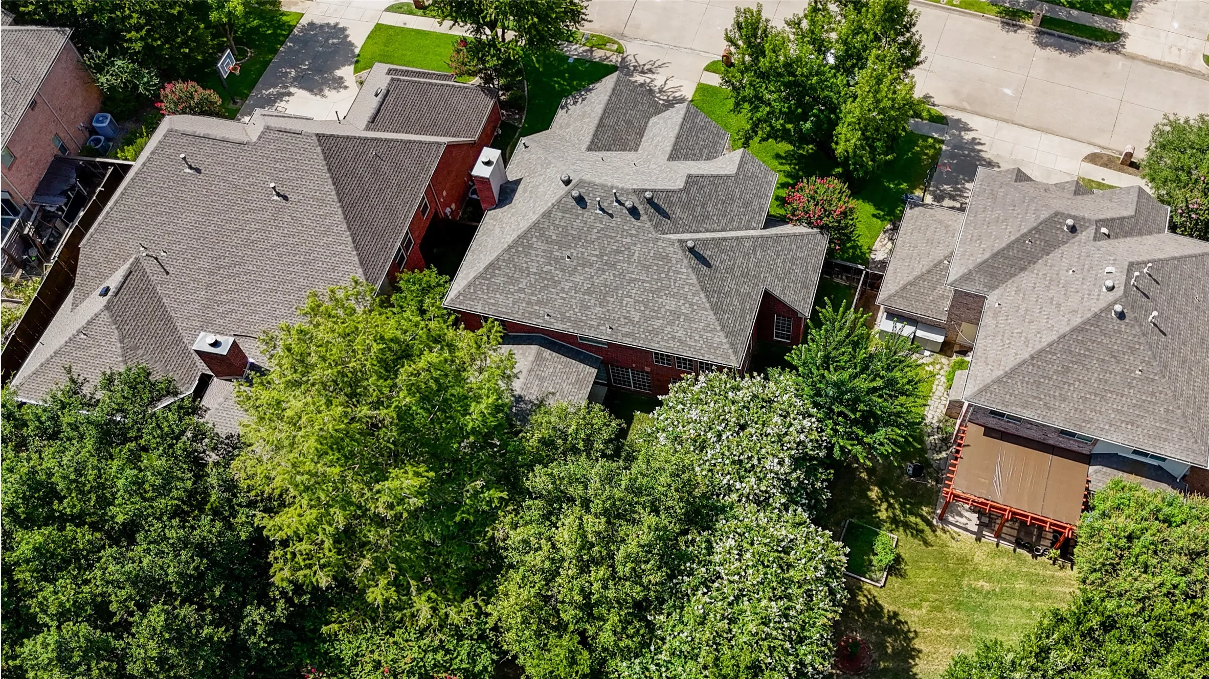 Single Family Residence For Sale in Denton County , 3405 Emerald Cove Drive, Flower Mound, Texas 75022, 4 Bedroom, 3 Bathroom, 2 Garage spaces, 3,073 Sqft, built in 1997, mls#21319248, Real Estate Agent in Flower Mound, Homes For Sale in Denton county, Homes For Sale in Flower Mound, Realtor in Flower Mound Texas, Real Estate Brokerage Independent Realty Texas, Luminita Cordes Realtor