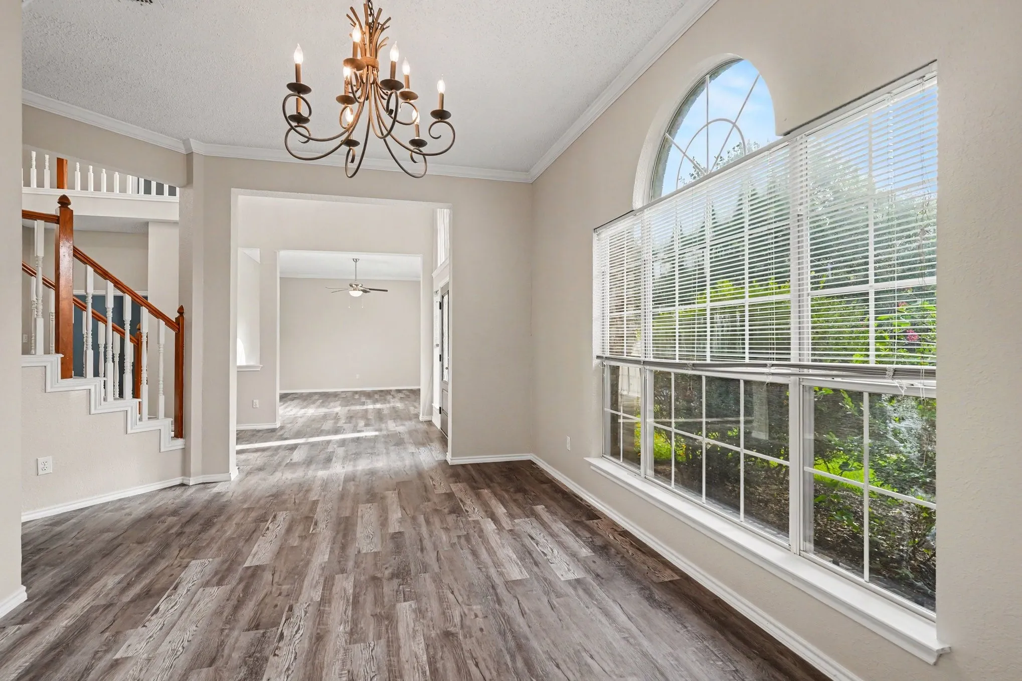 Single Family Residence For Sale in Tarrant County , 8017 Arlie Lane, North Richland Hills, Texas 76182, 4 Bedroom, 4 Bathroom, 2 Garage spaces, 3,674 Sqft, built in 1991, mls#21318922, Real Estate Agent in North Richland Hills, Homes For Sale in Tarrant county, Homes For Sale in North Richland Hills, Realtor in North Richland Hills Texas, Real Estate Brokerage Independent Realty Texas, Luminita Cordes Realtor